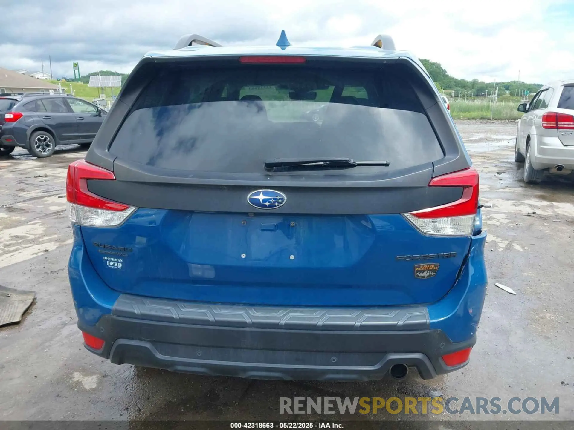 17 fotografías del automóvil dañado JF2SKAMC2NH436971 SUBARU FORESTER 2022