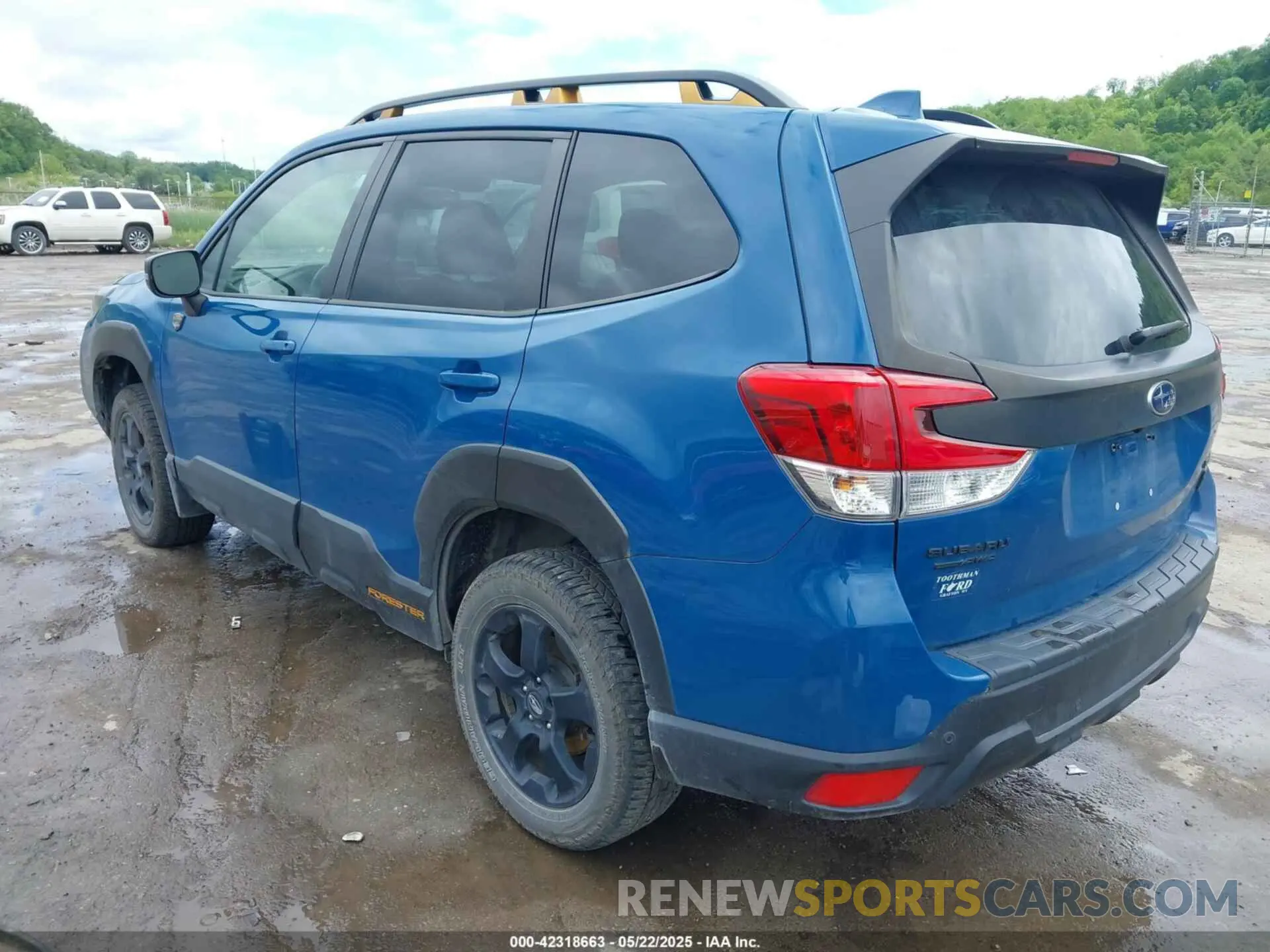 3 fotografías del automóvil dañado JF2SKAMC2NH436971 SUBARU FORESTER 2022