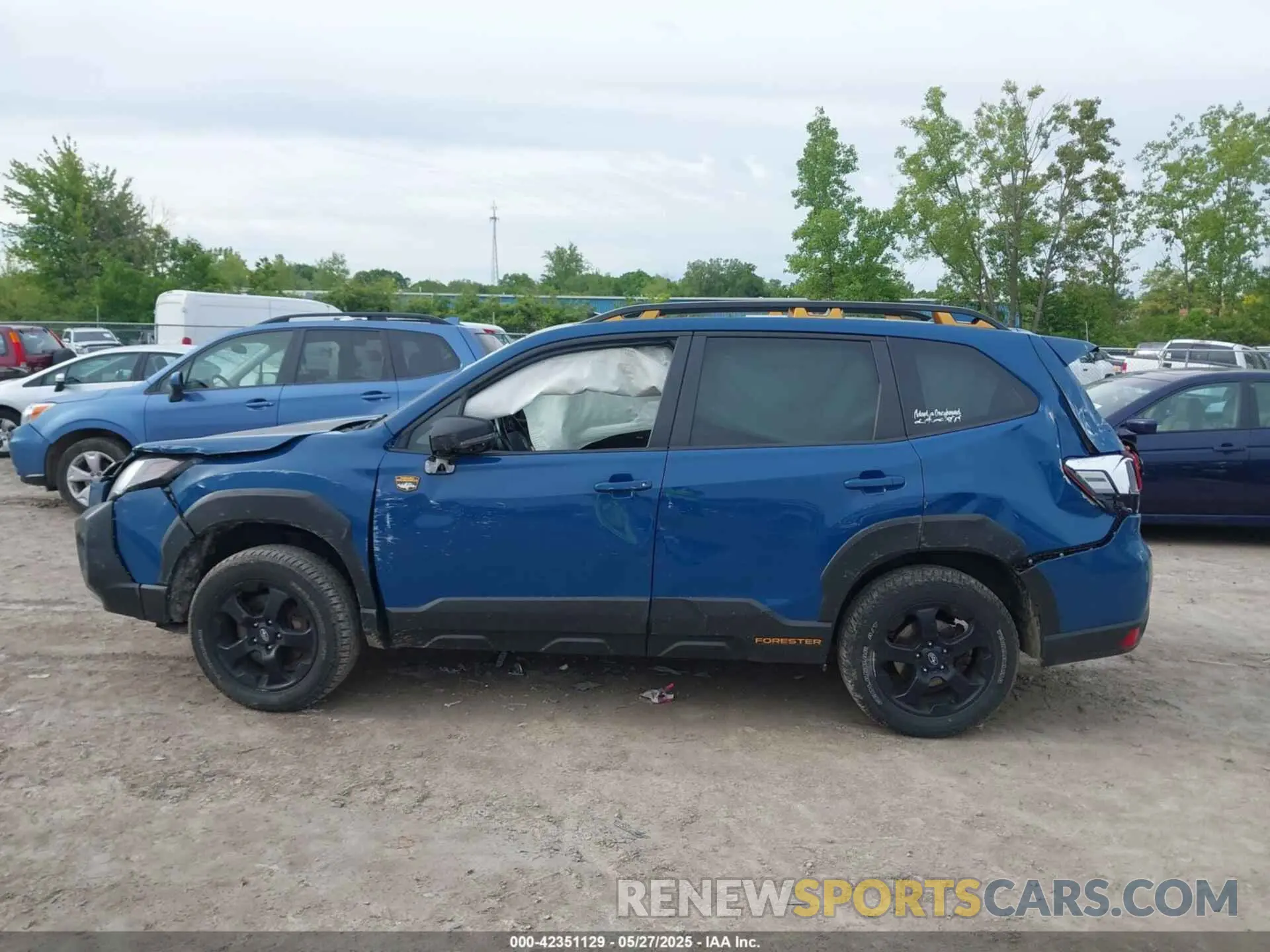 14 fotografías del automóvil dañado JF2SKAMC3NH423002 SUBARU FORESTER 2022