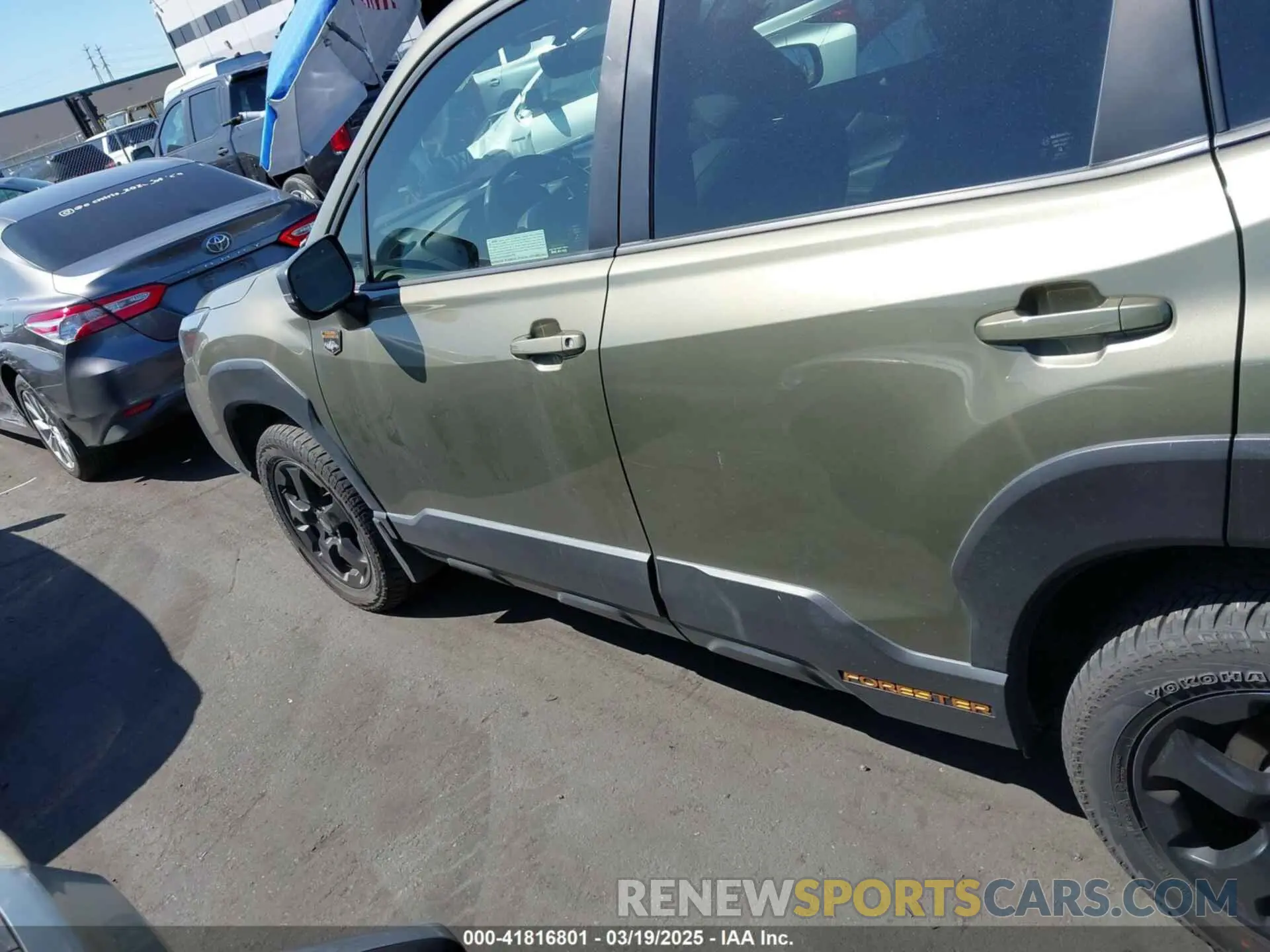 14 fotografías del automóvil dañado JF2SKAMC3NH502590 SUBARU FORESTER 2022