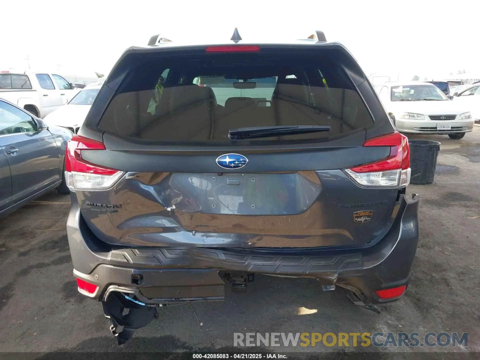 17 fotografías del automóvil dañado JF2SKAMCXNH526997 SUBARU FORESTER 2022