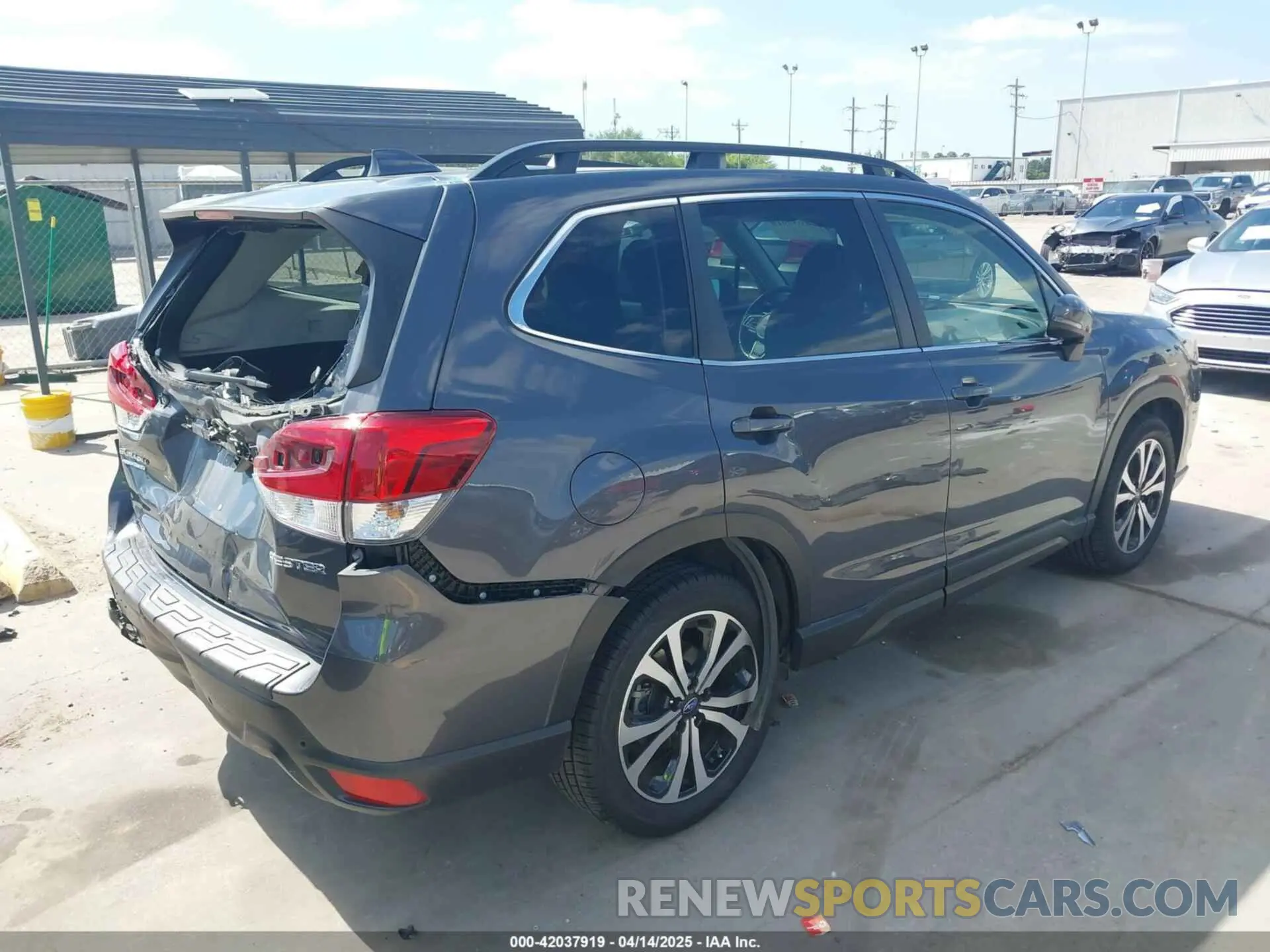 4 fotografías del automóvil dañado JF2SKAPC3NH408415 SUBARU FORESTER 2022