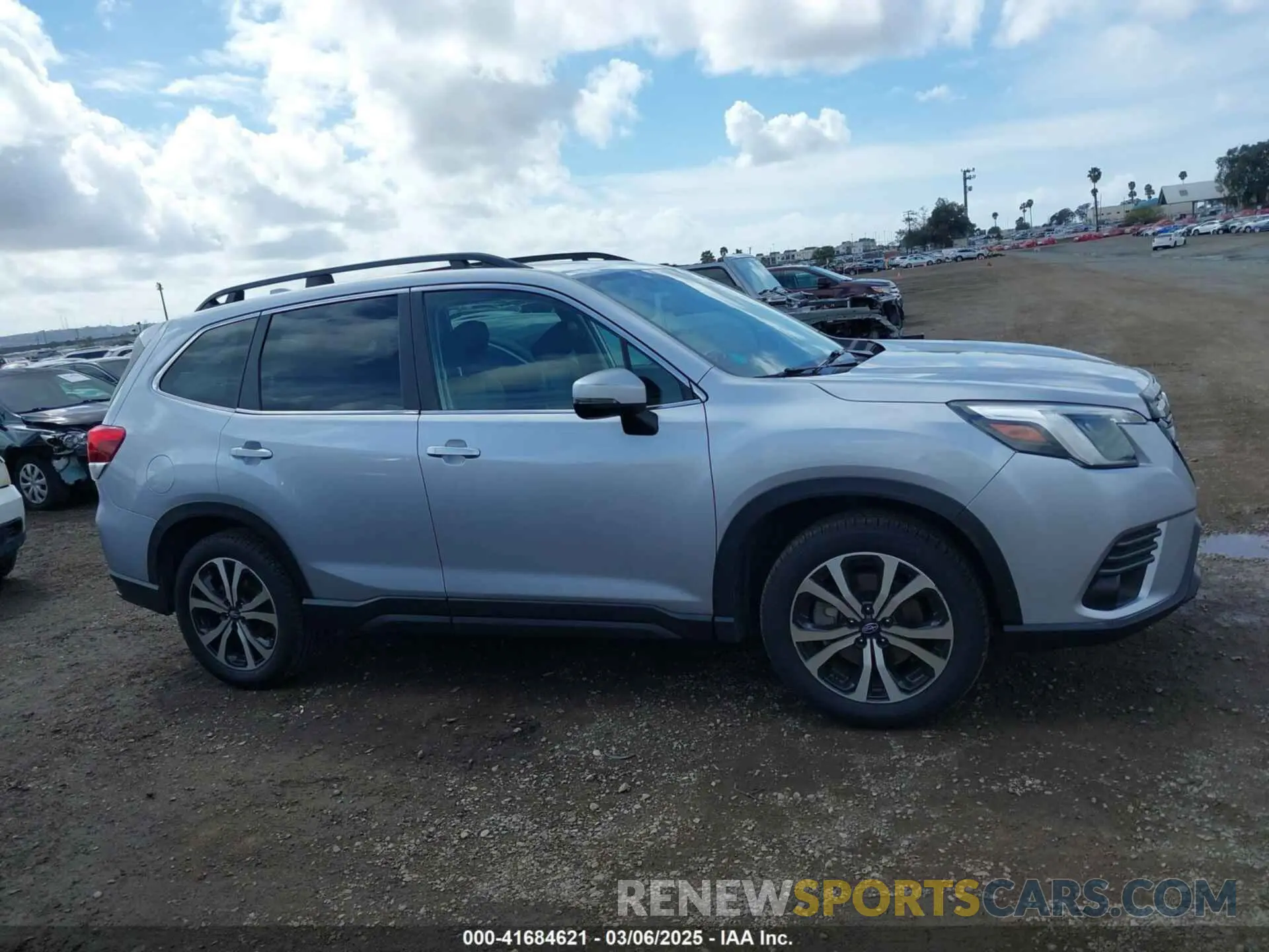 13 fotografías del automóvil dañado JF2SKAPC6NH423569 SUBARU FORESTER 2022
