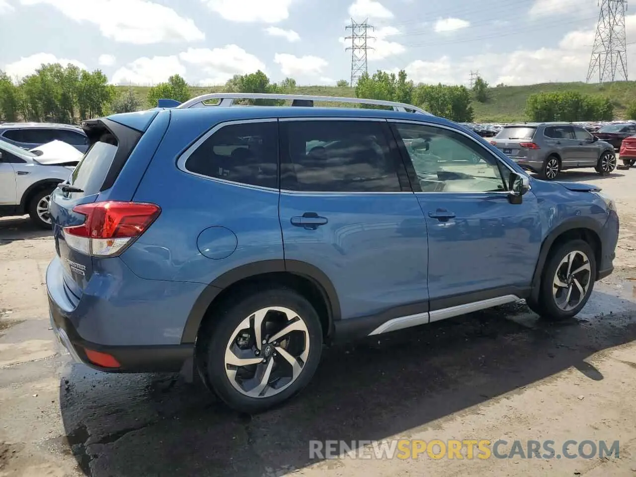 3 fotografías del automóvil dañado JF2SKARC5NH516287 SUBARU FORESTER 2022