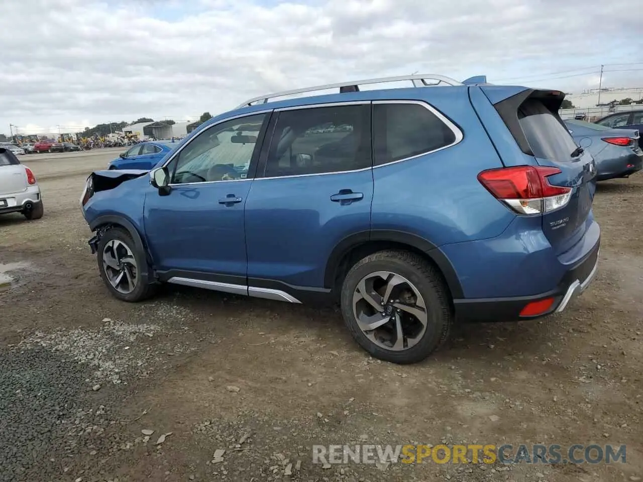 2 fotografías del automóvil dañado JF2SKARC9NH516017 SUBARU FORESTER 2022