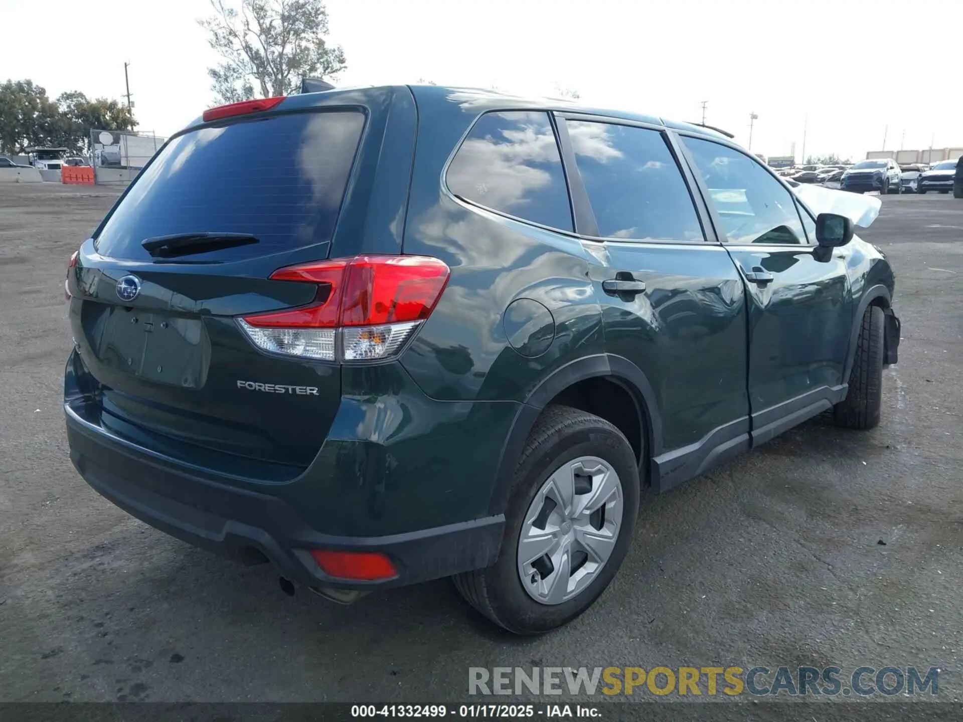4 fotografías del automóvil dañado JF2SKAAC9PH502018 SUBARU FORESTER 2023
