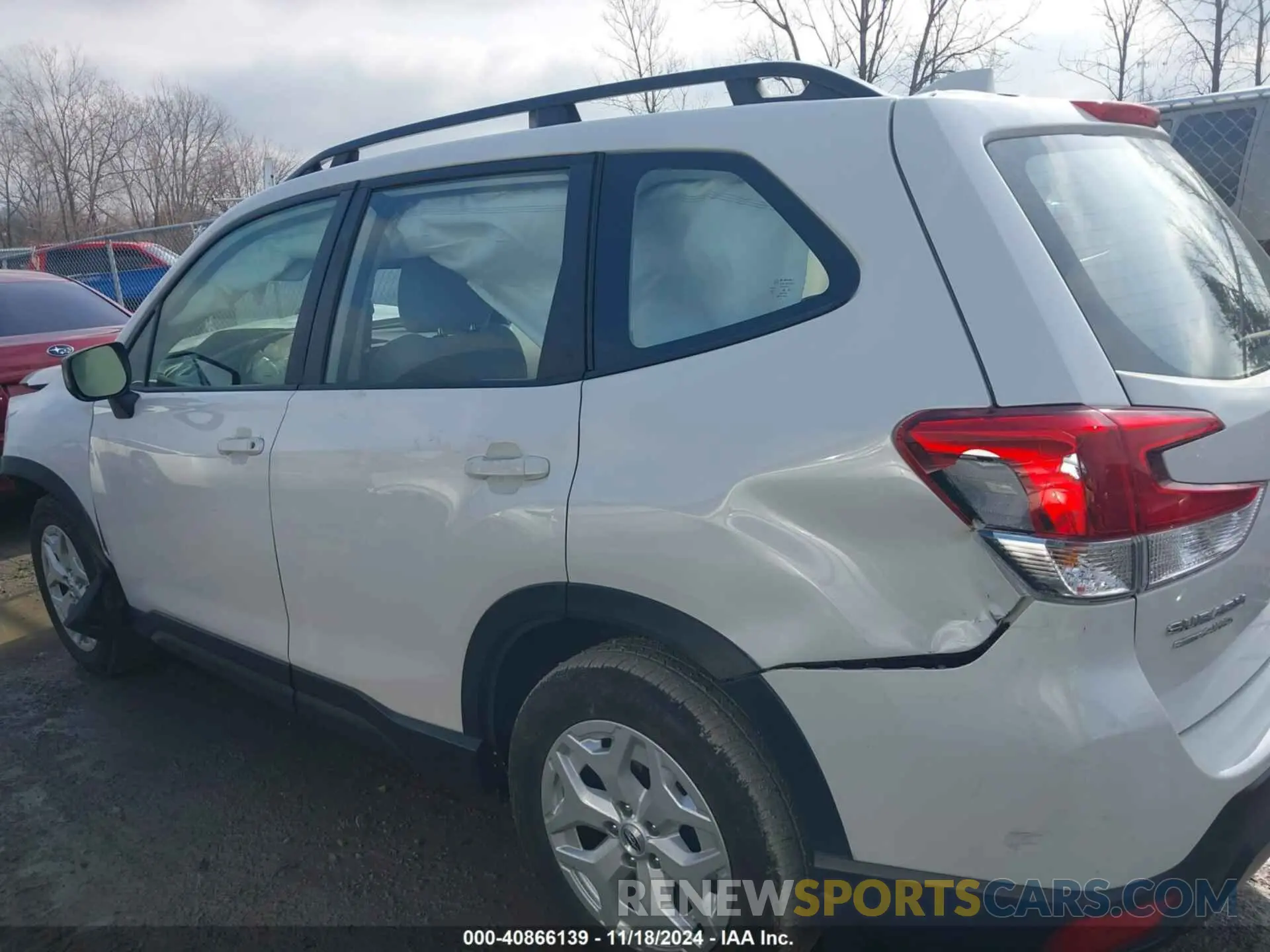 15 fotografías del automóvil dañado JF2SKACC6PH402164 SUBARU FORESTER 2023