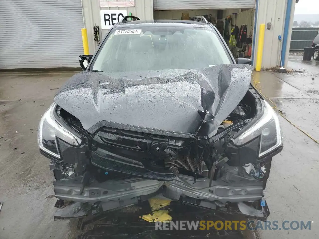 5 fotografías del automóvil dañado JF2SKACC6PH494621 SUBARU FORESTER 2023