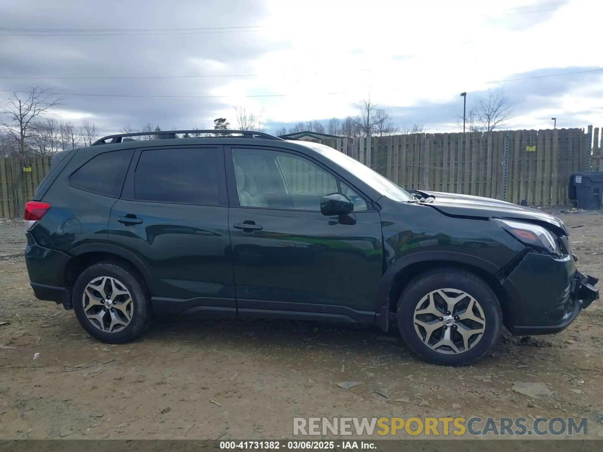 13 fotografías del automóvil dañado JF2SKADC0PH445252 SUBARU FORESTER 2023