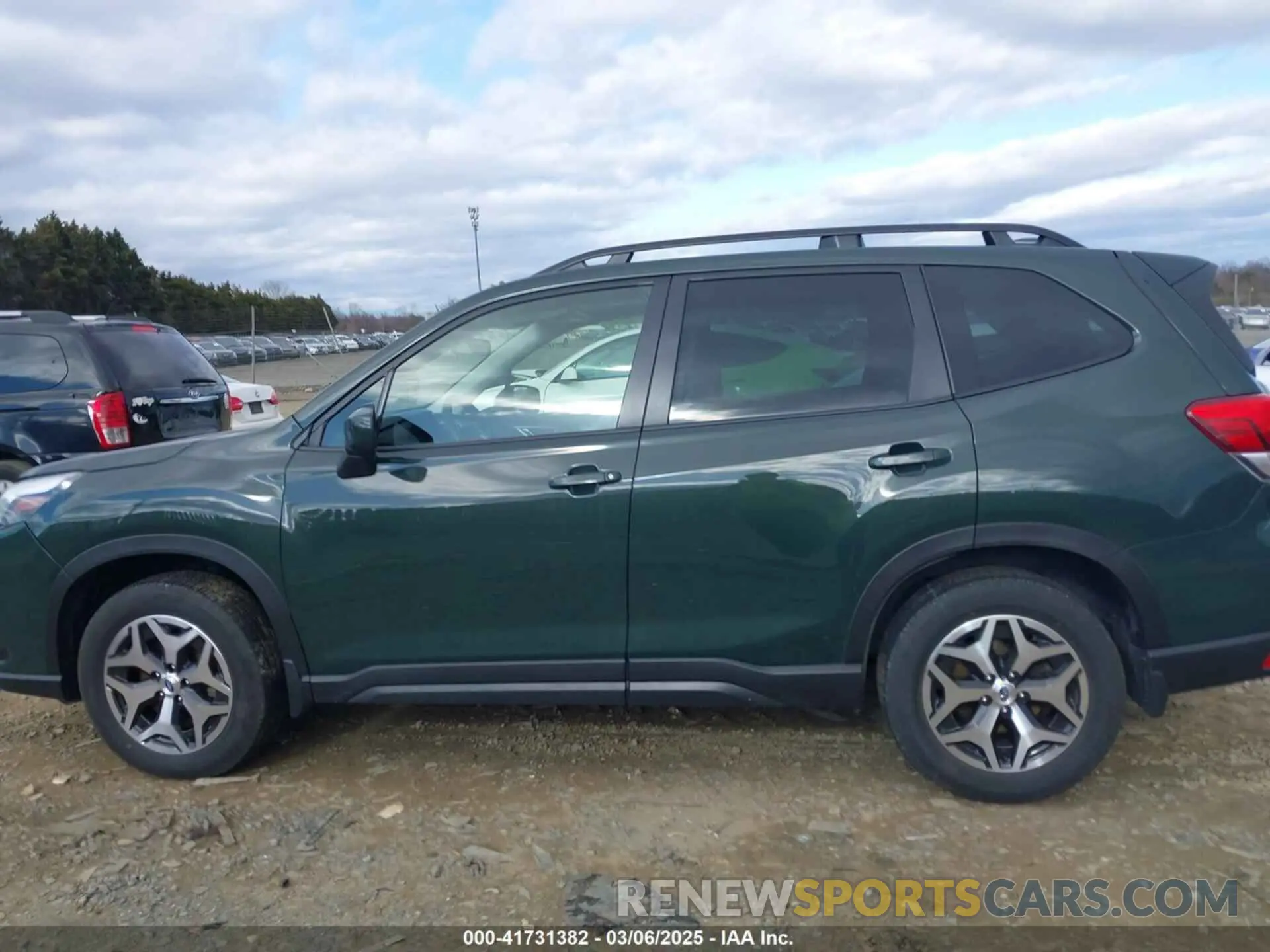 14 fotografías del automóvil dañado JF2SKADC0PH445252 SUBARU FORESTER 2023