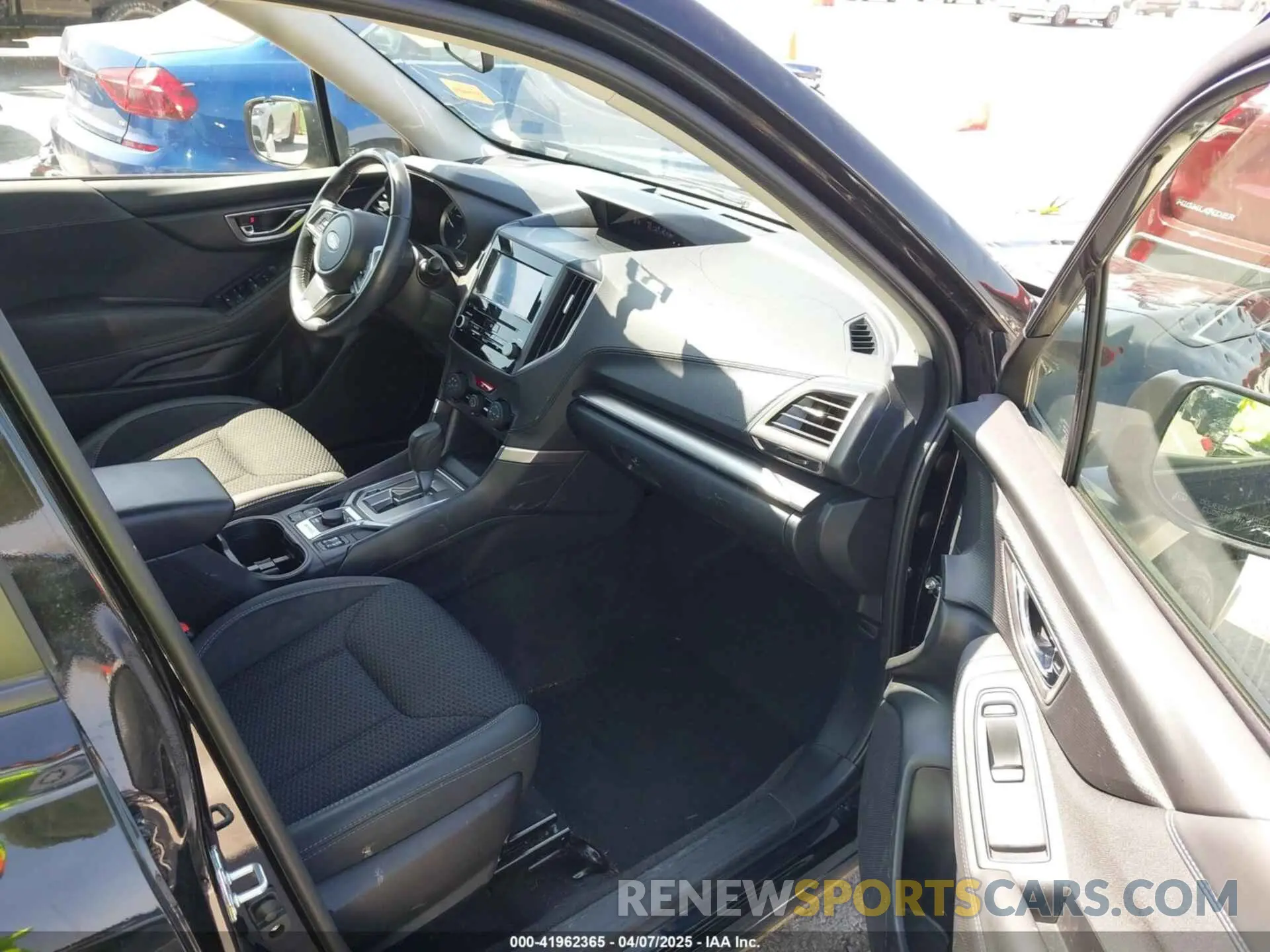 5 fotografías del automóvil dañado JF2SKADC0PH461063 SUBARU FORESTER 2023