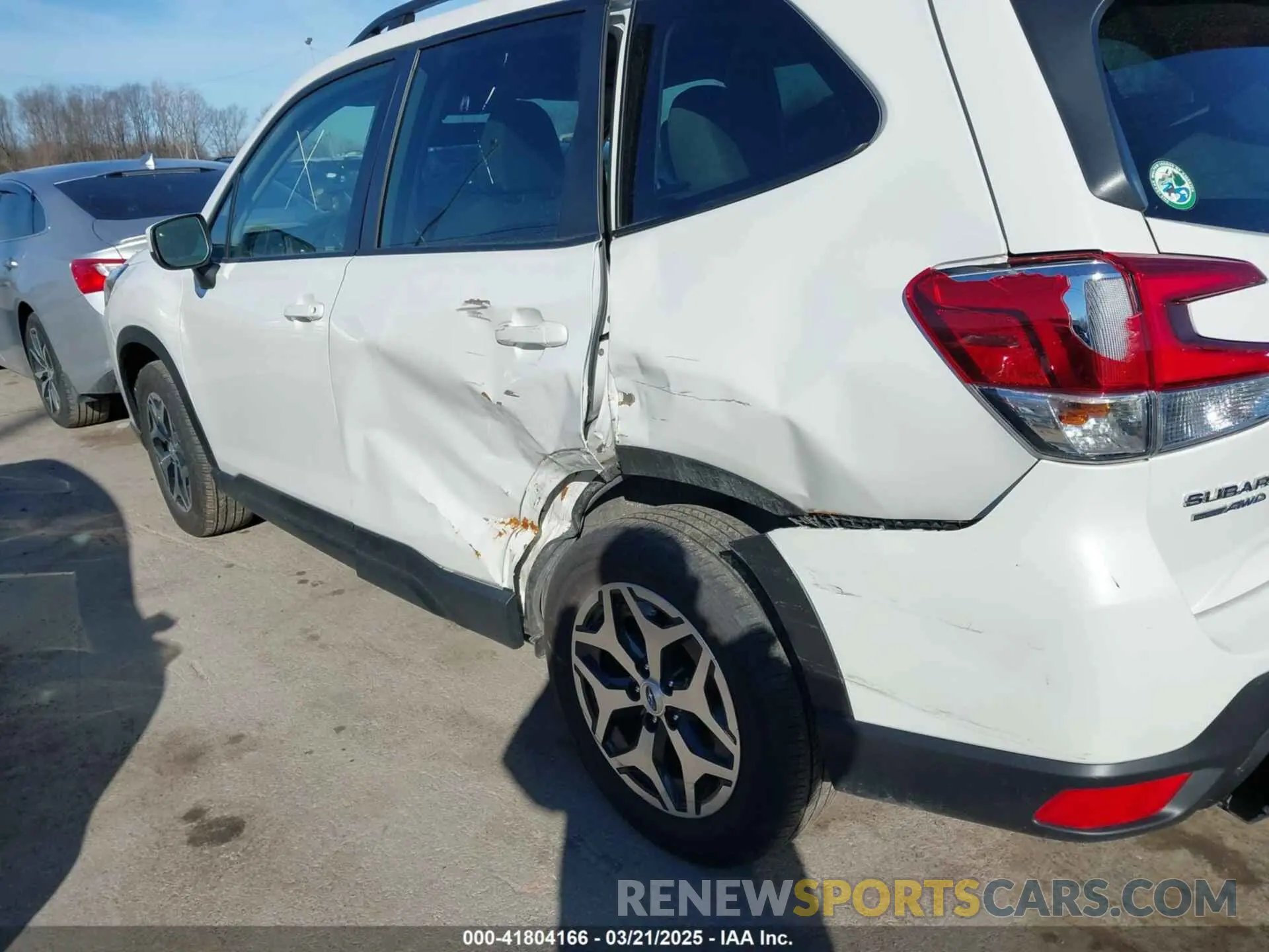 14 fotografías del automóvil dañado JF2SKADC2PH472906 SUBARU FORESTER 2023
