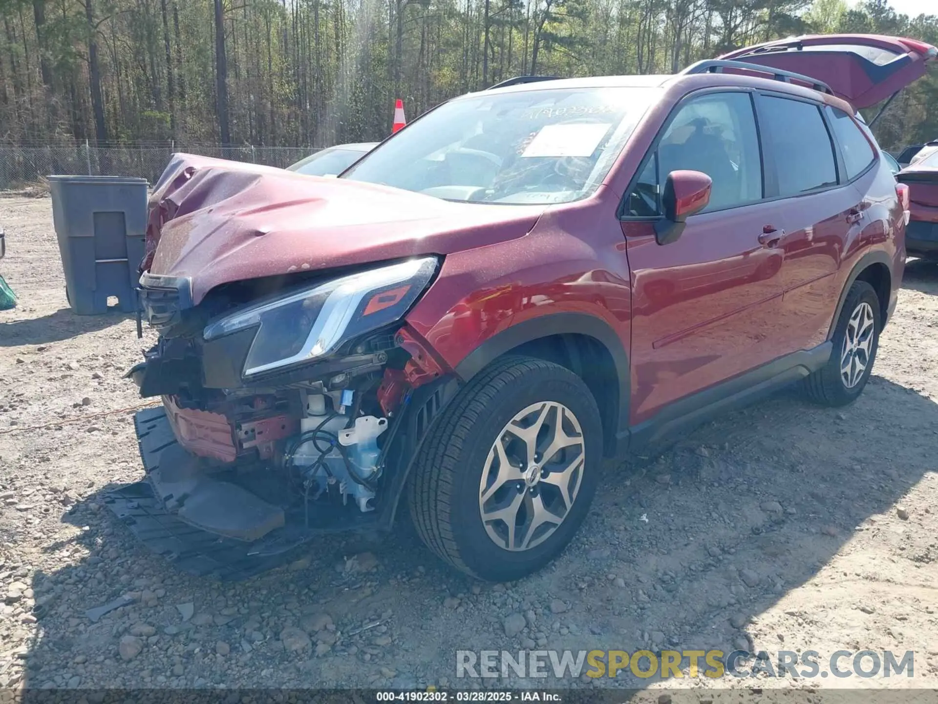 2 fotografías del automóvil dañado JF2SKADC4PH421892 SUBARU FORESTER 2023