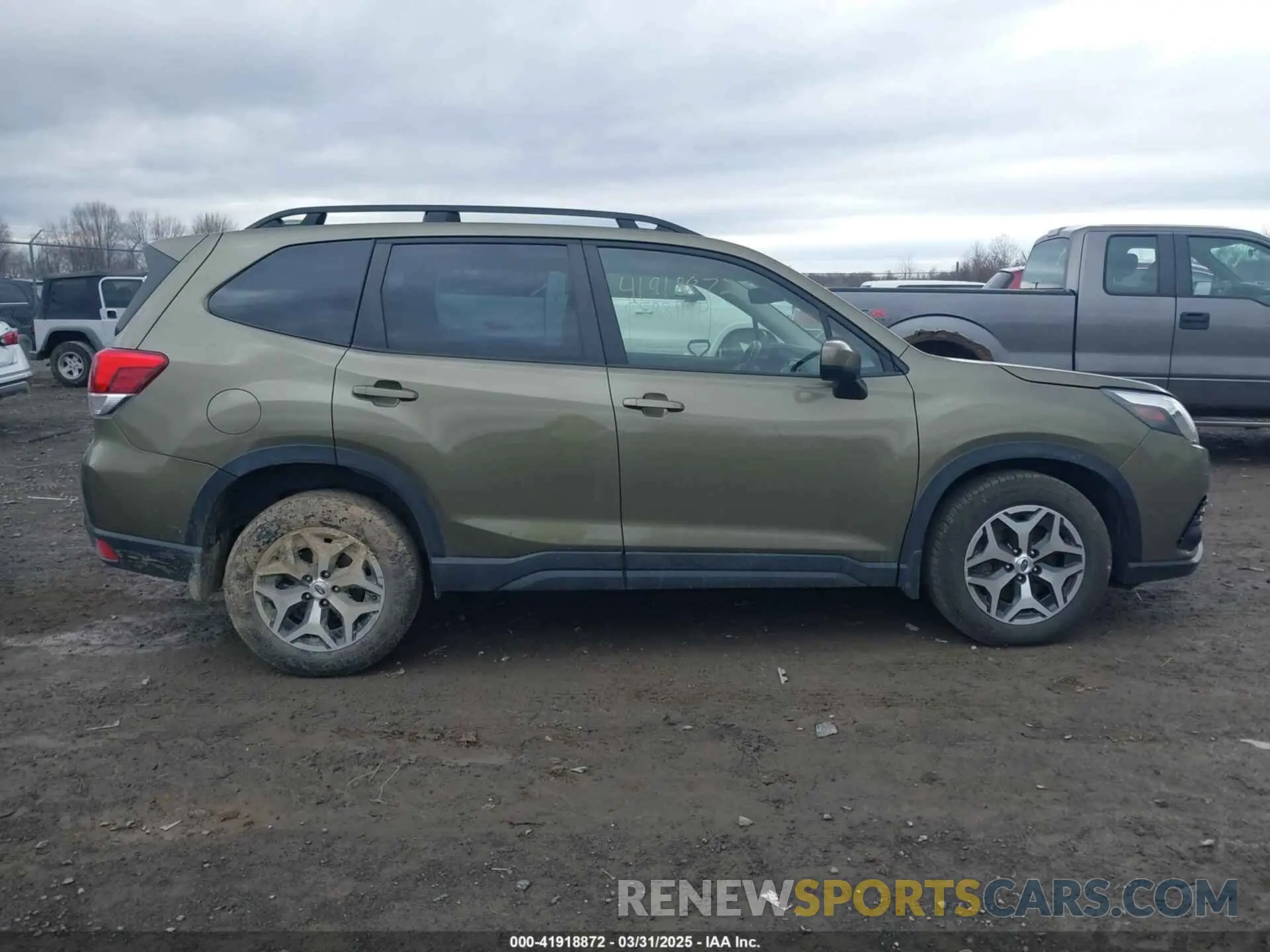 13 fotografías del automóvil dañado JF2SKADC4PH482594 SUBARU FORESTER 2023