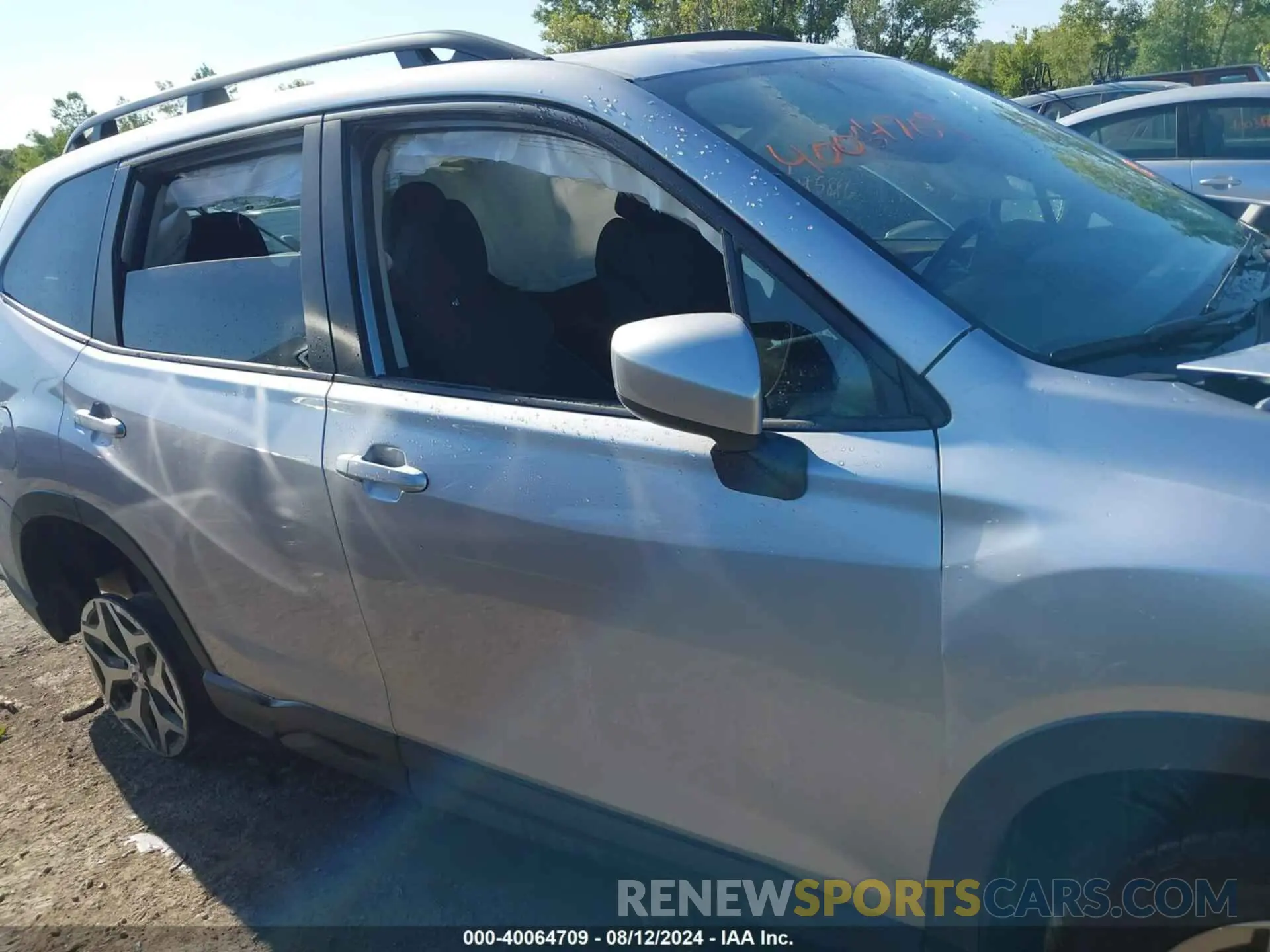 13 fotografías del automóvil dañado JF2SKADC5PH501170 SUBARU FORESTER 2023