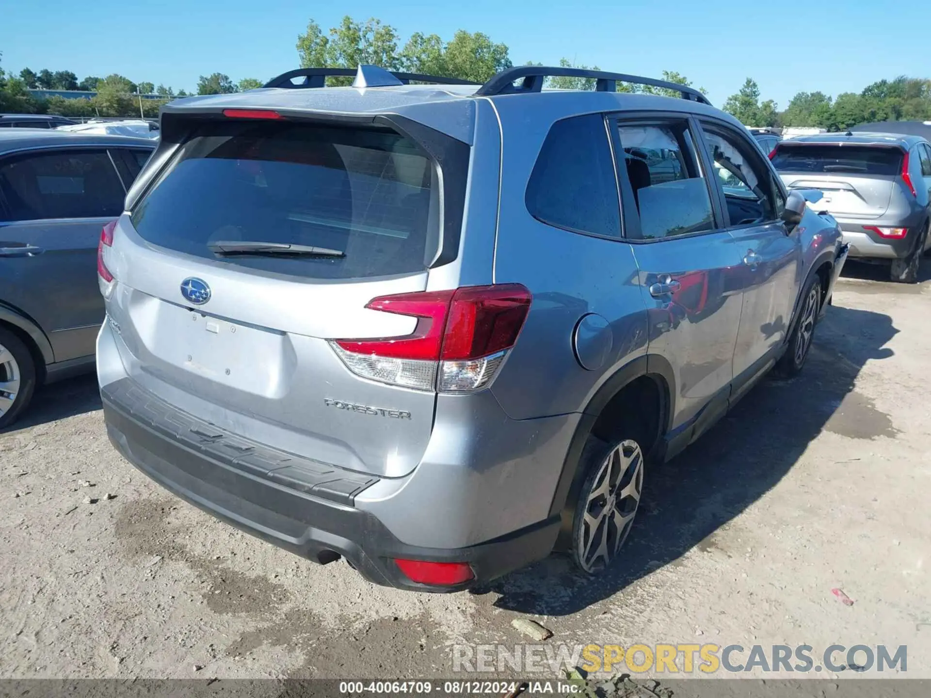 4 fotografías del automóvil dañado JF2SKADC5PH501170 SUBARU FORESTER 2023
