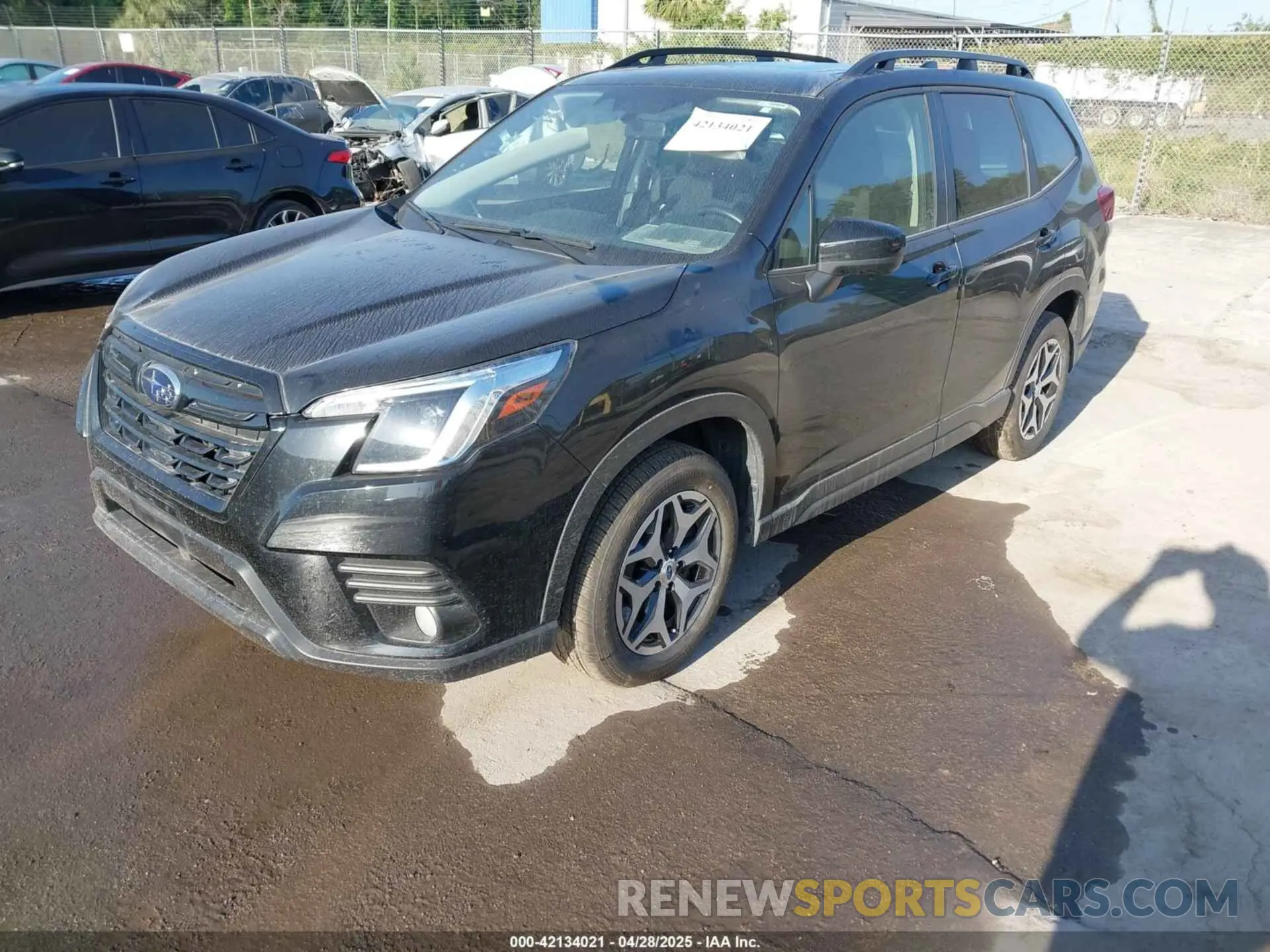 2 fotografías del automóvil dañado JF2SKAEC0PH459134 SUBARU FORESTER 2023
