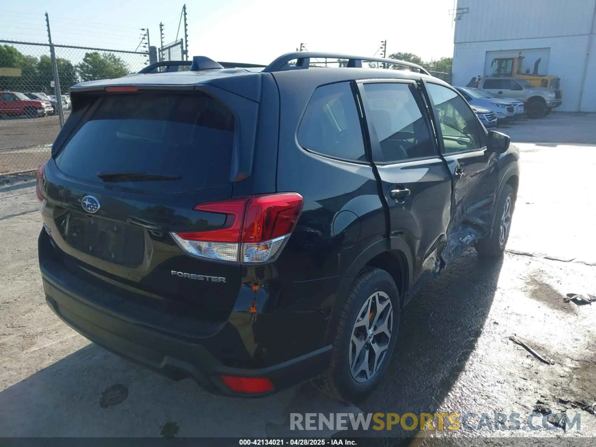 4 fotografías del automóvil dañado JF2SKAEC0PH459134 SUBARU FORESTER 2023