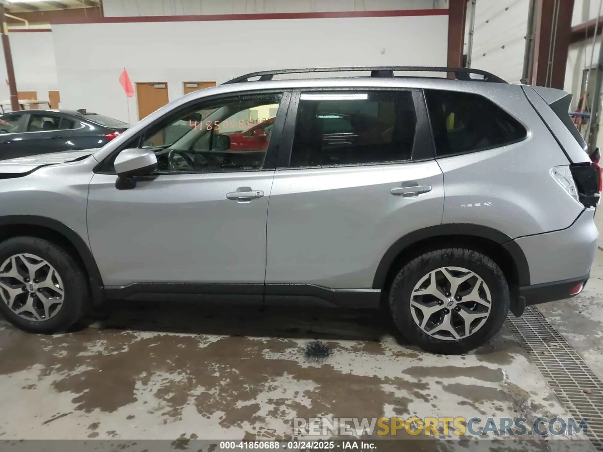 14 fotografías del automóvil dañado JF2SKAEC0PH514262 SUBARU FORESTER 2023