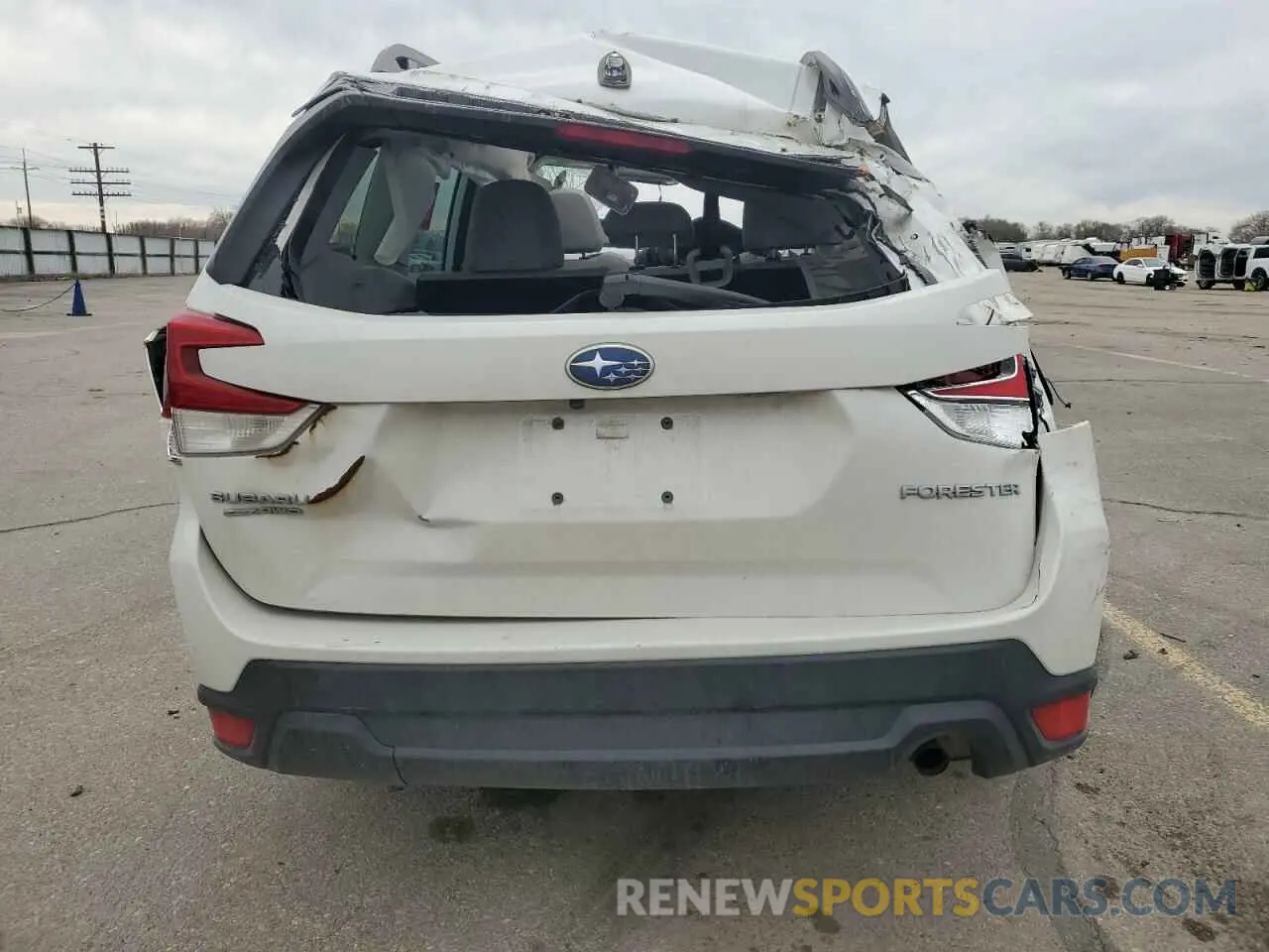 6 fotografías del automóvil dañado JF2SKAEC1PH413750 SUBARU FORESTER 2023