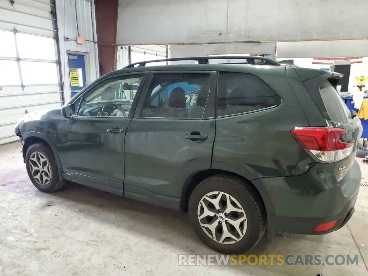 2 fotografías del automóvil dañado JF2SKAEC3PH508696 SUBARU FORESTER 2023