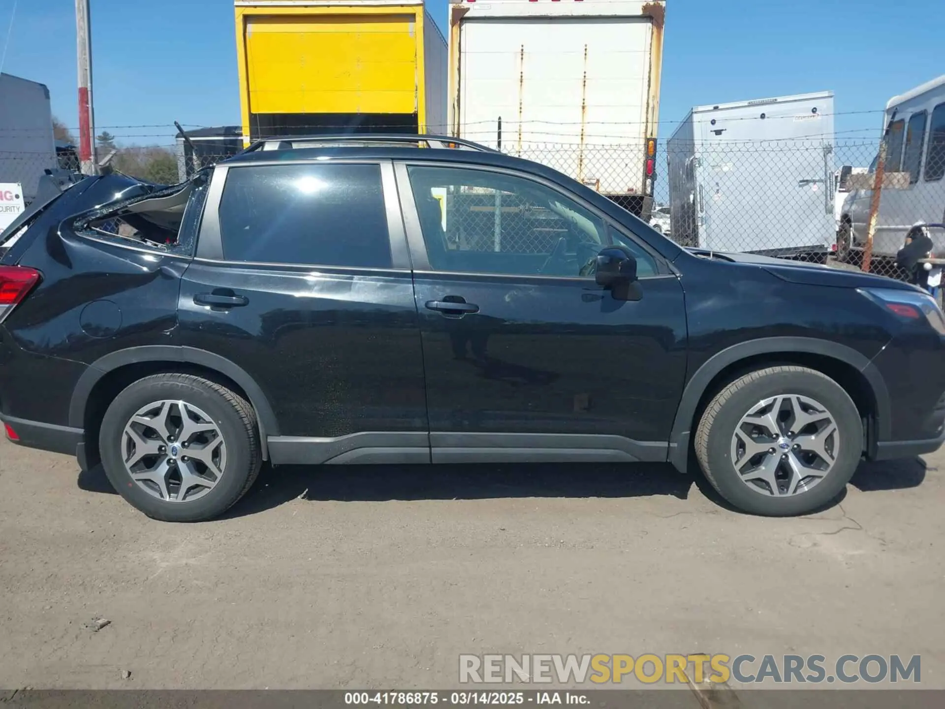 13 fotografías del automóvil dañado JF2SKAEC4PH408493 SUBARU FORESTER 2023