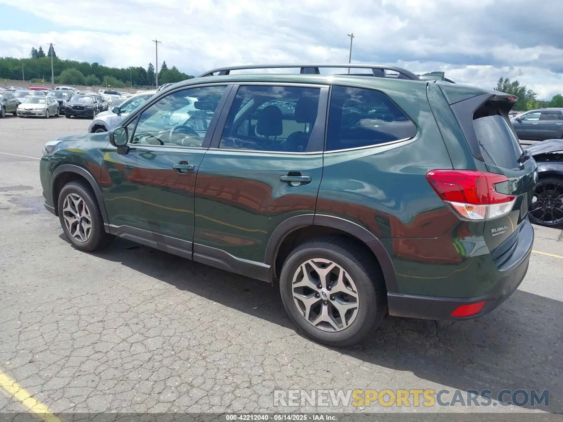3 fotografías del automóvil dañado JF2SKAEC8PH535960 SUBARU FORESTER 2023