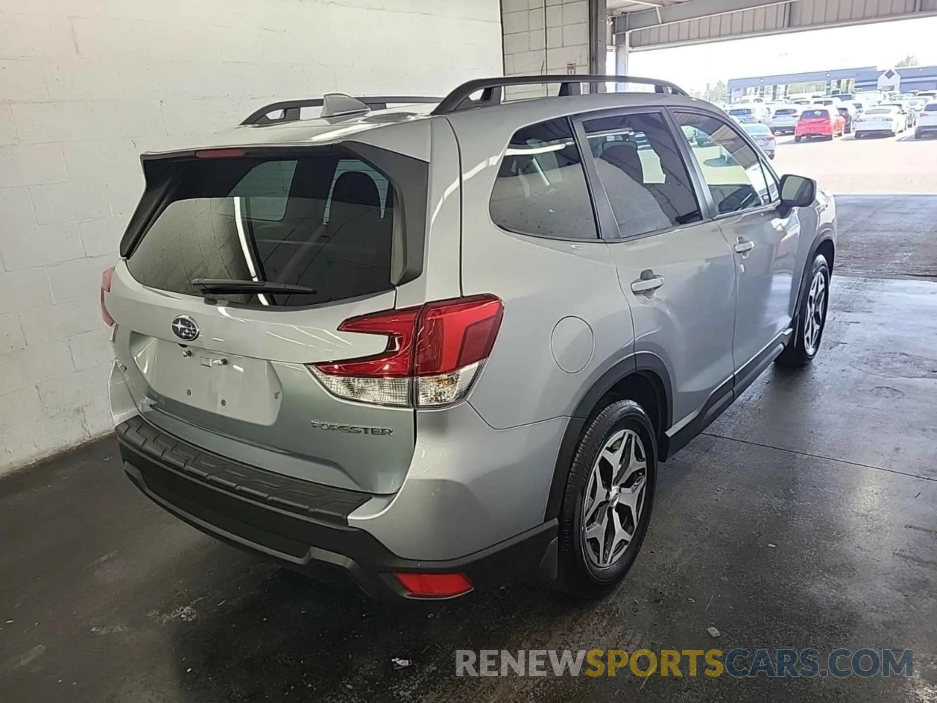 3 fotografías del automóvil dañado JF2SKAEC9PH540150 SUBARU FORESTER 2023