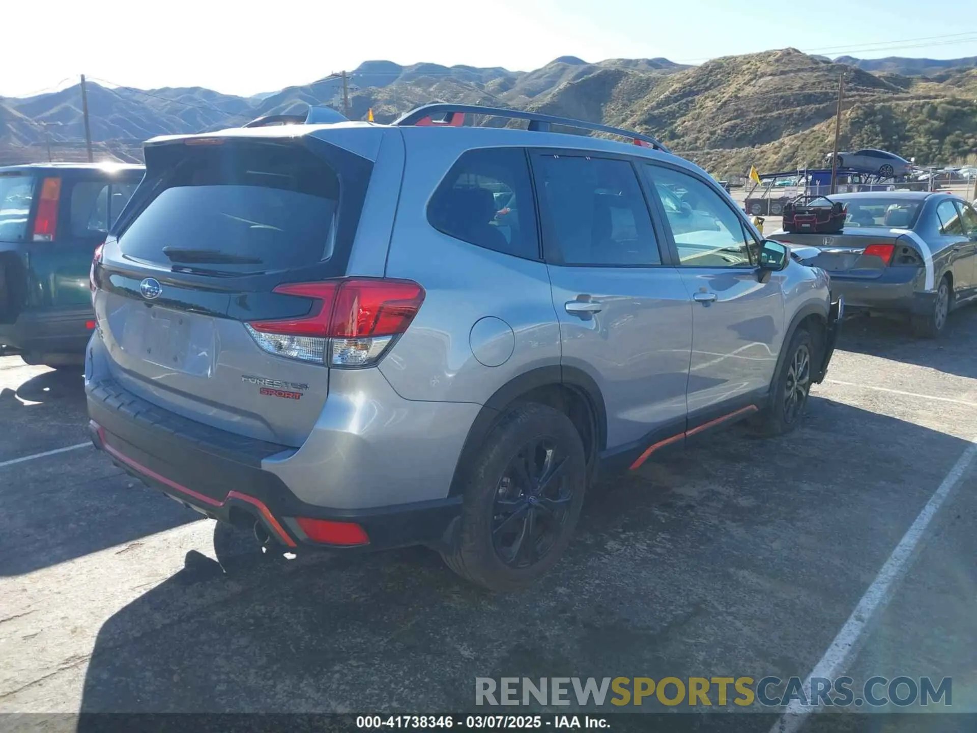 4 fotografías del automóvil dañado JF2SKAJC4PH418382 SUBARU FORESTER 2023