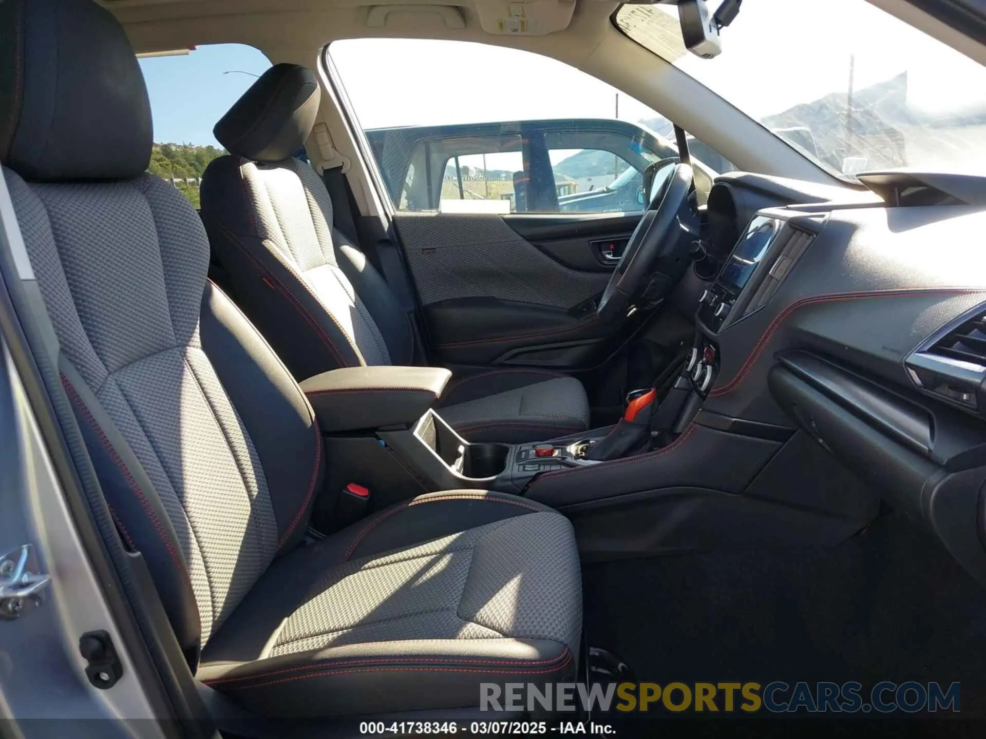 5 fotografías del automóvil dañado JF2SKAJC4PH418382 SUBARU FORESTER 2023