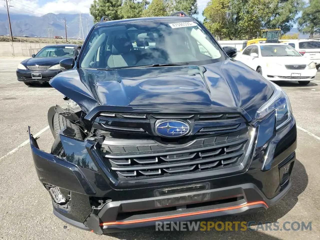 5 fotografías del automóvil dañado JF2SKAJC5PH439774 SUBARU FORESTER 2023