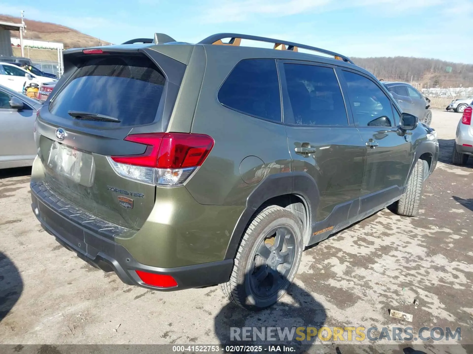 4 fotografías del automóvil dañado JF2SKALC7PH537427 SUBARU FORESTER 2023