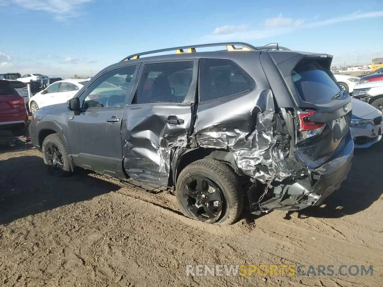 2 fotografías del automóvil dañado JF2SKALC9PH494581 SUBARU FORESTER 2023