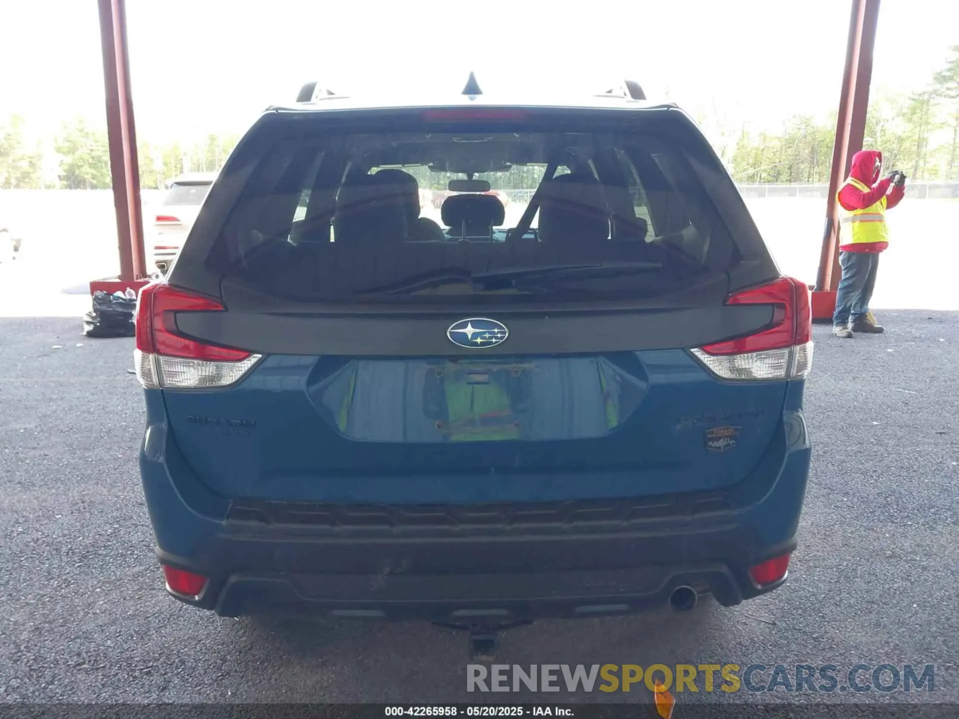 16 fotografías del automóvil dañado JF2SKALC9PH534190 SUBARU FORESTER 2023