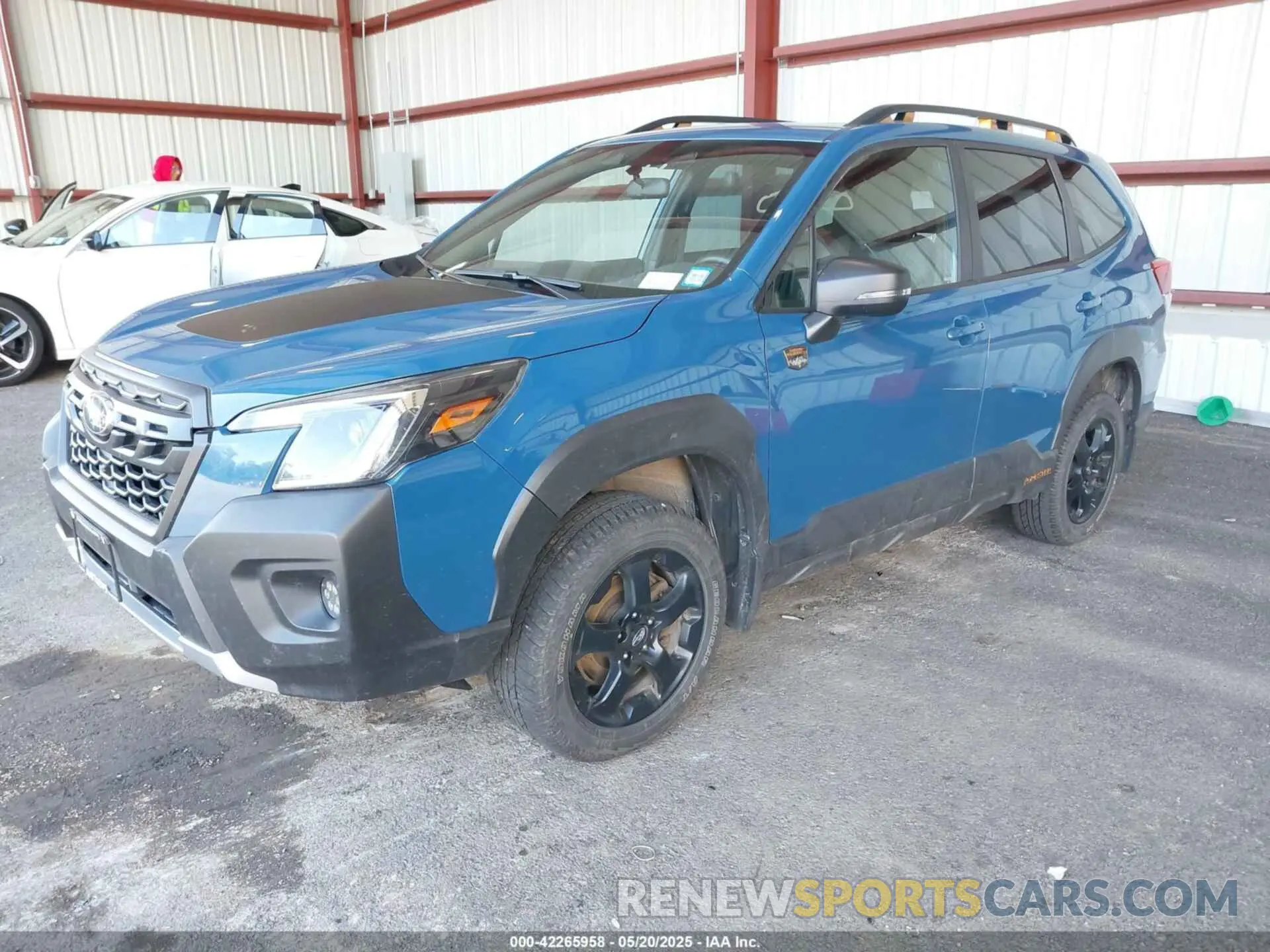 2 fotografías del automóvil dañado JF2SKALC9PH534190 SUBARU FORESTER 2023