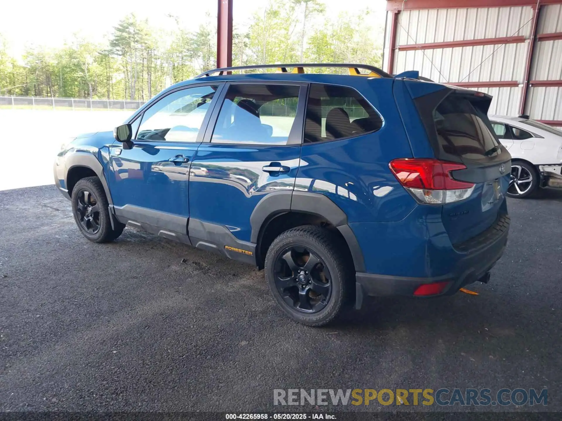 3 fotografías del automóvil dañado JF2SKALC9PH534190 SUBARU FORESTER 2023