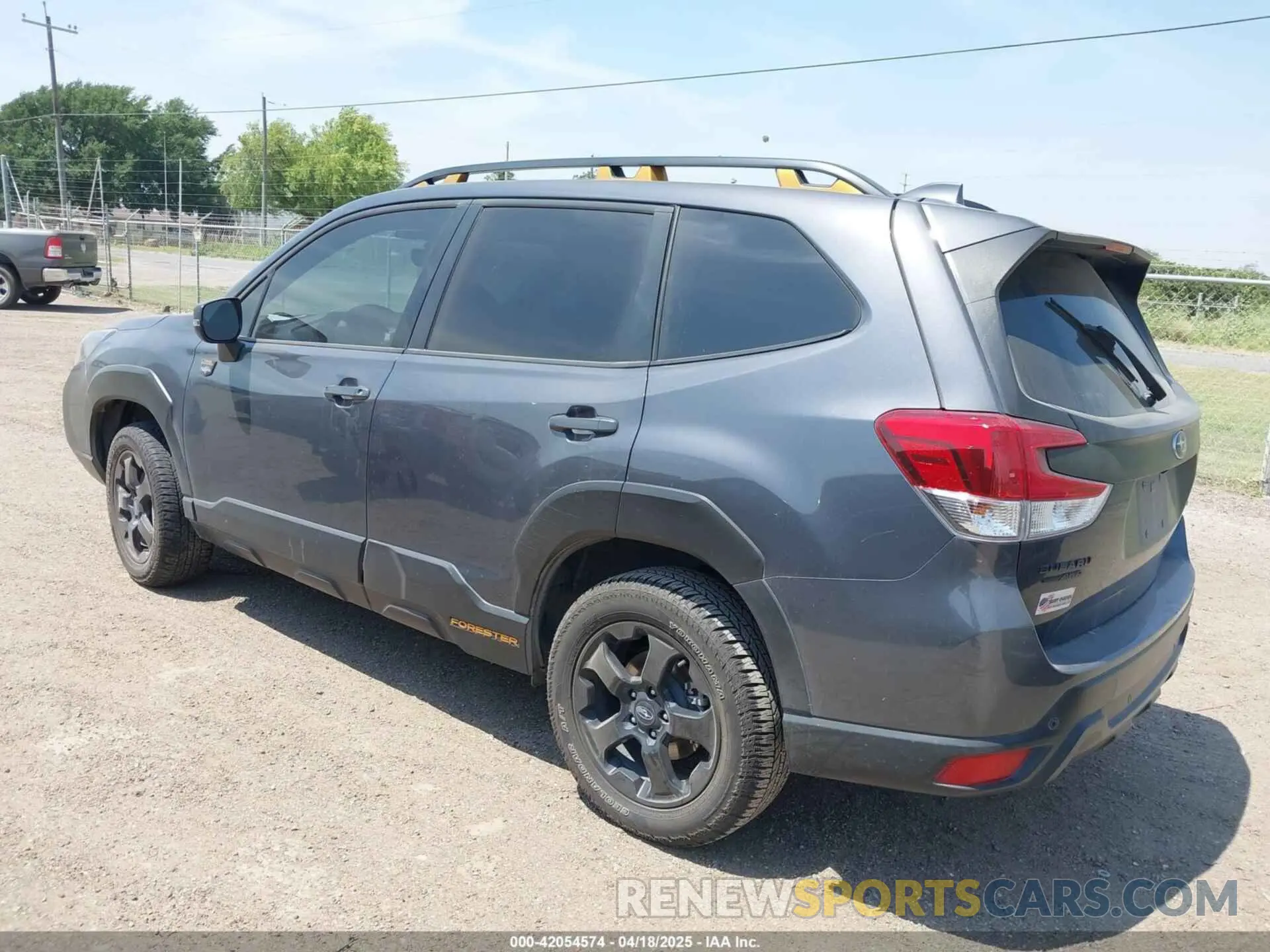3 fotografías del automóvil dañado JF2SKAMC1PH503305 SUBARU FORESTER 2023