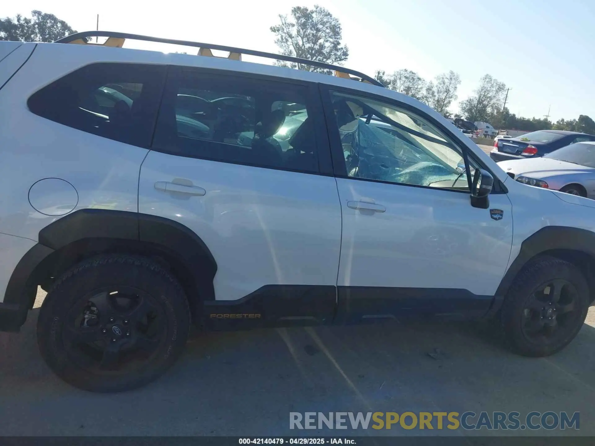 13 fotografías del automóvil dañado JF2SKAMC1PH503434 SUBARU FORESTER 2023