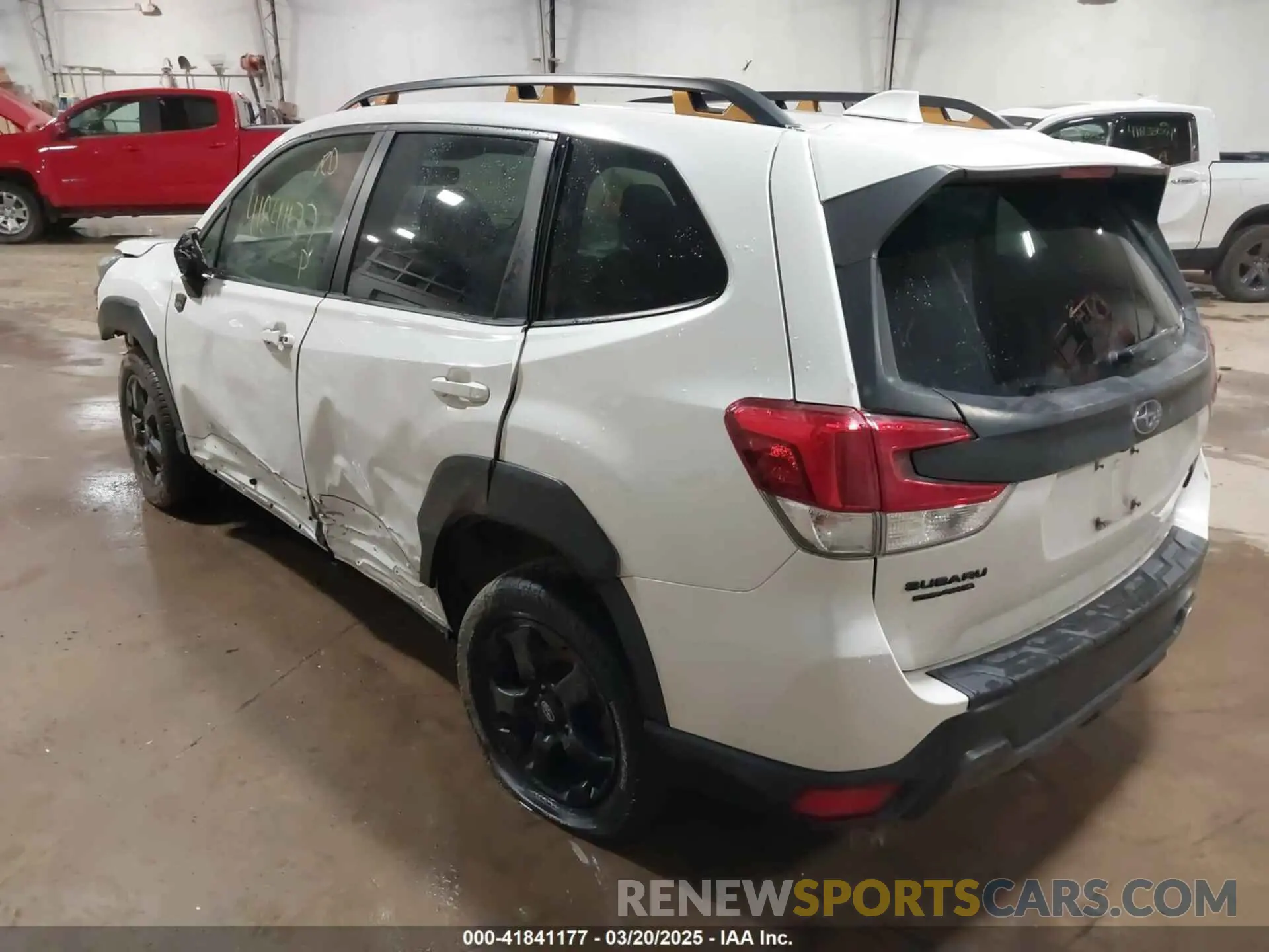 3 fotografías del automóvil dañado JF2SKAMC2PH470976 SUBARU FORESTER 2023