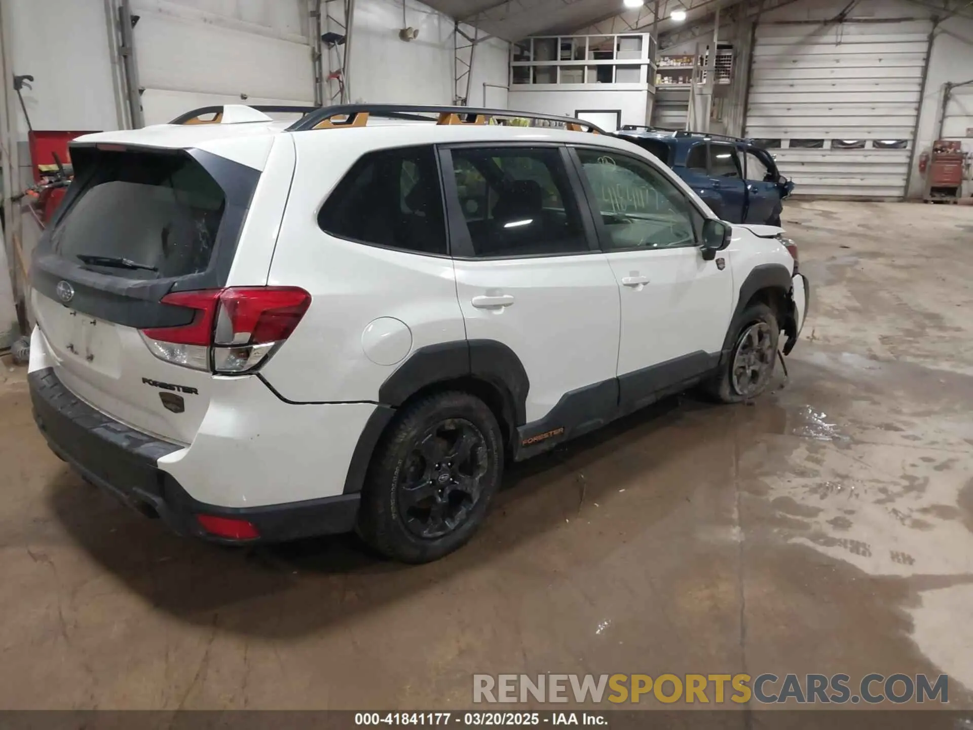 4 fotografías del automóvil dañado JF2SKAMC2PH470976 SUBARU FORESTER 2023