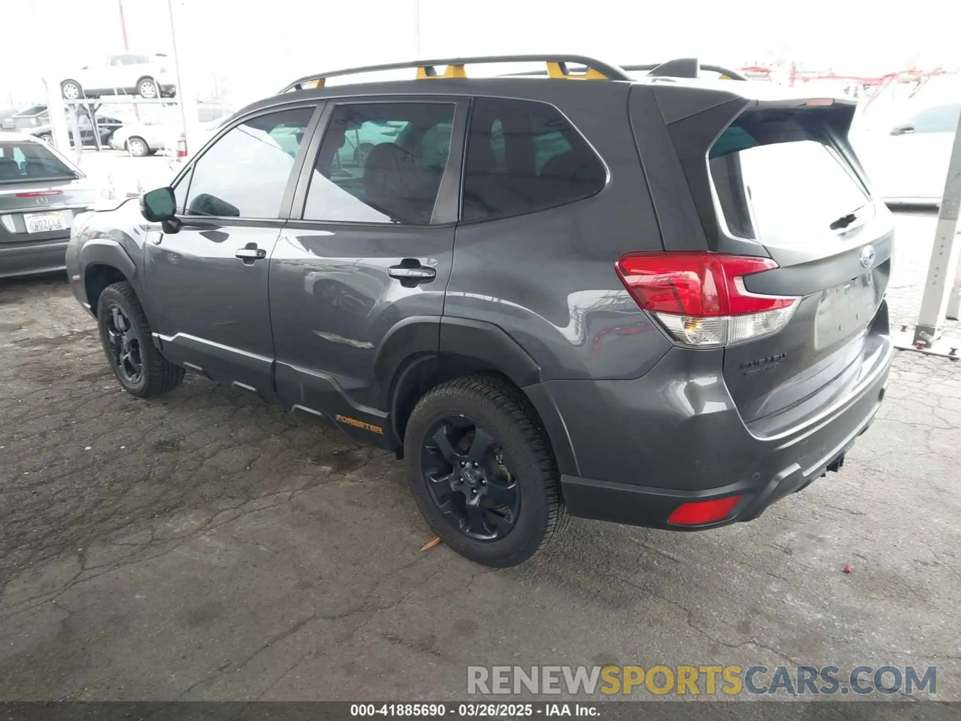 3 fotografías del automóvil dañado JF2SKAMC4PH412075 SUBARU FORESTER 2023