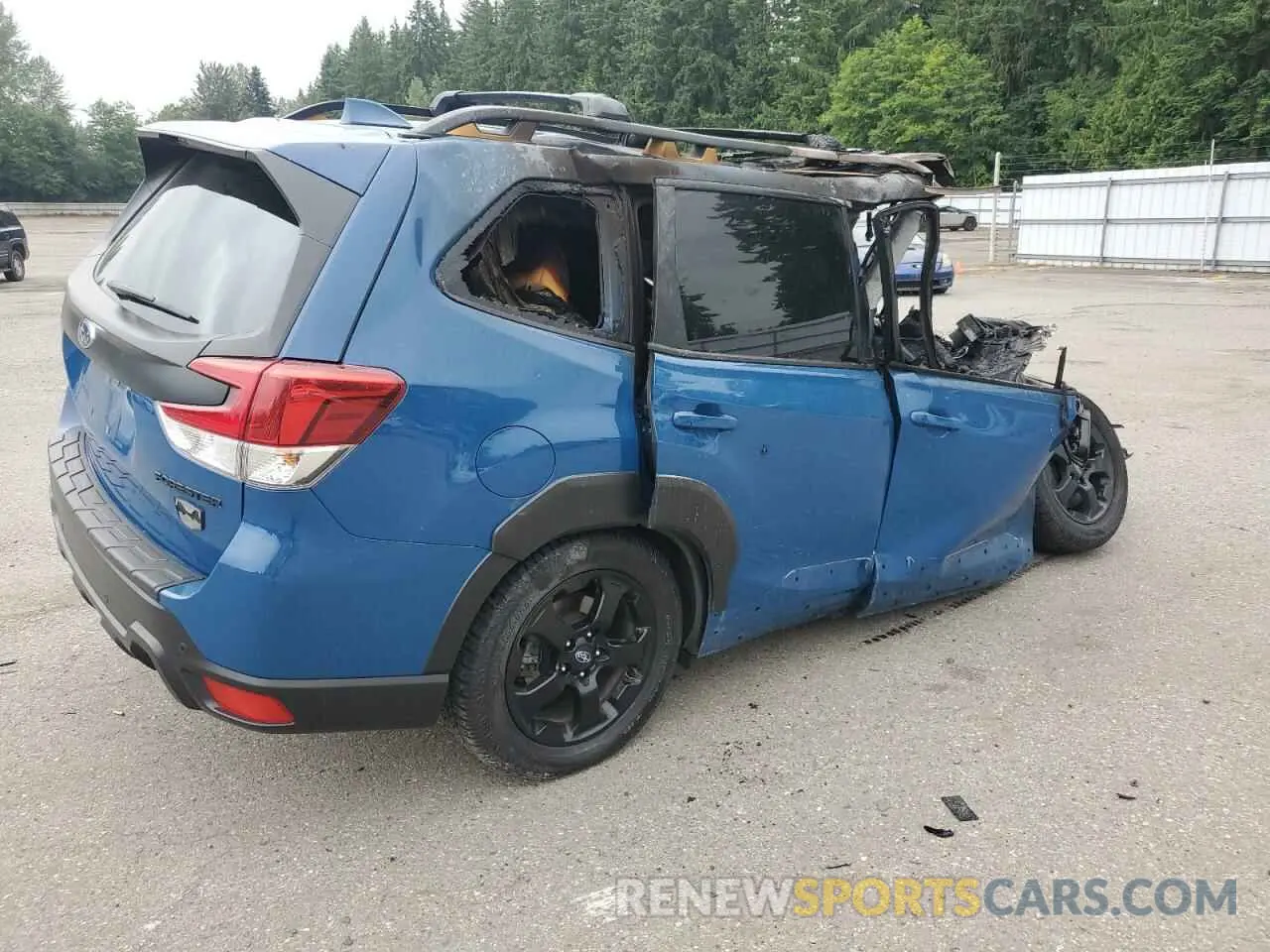3 fotografías del automóvil dañado JF2SKAMC4PH479212 SUBARU FORESTER 2023