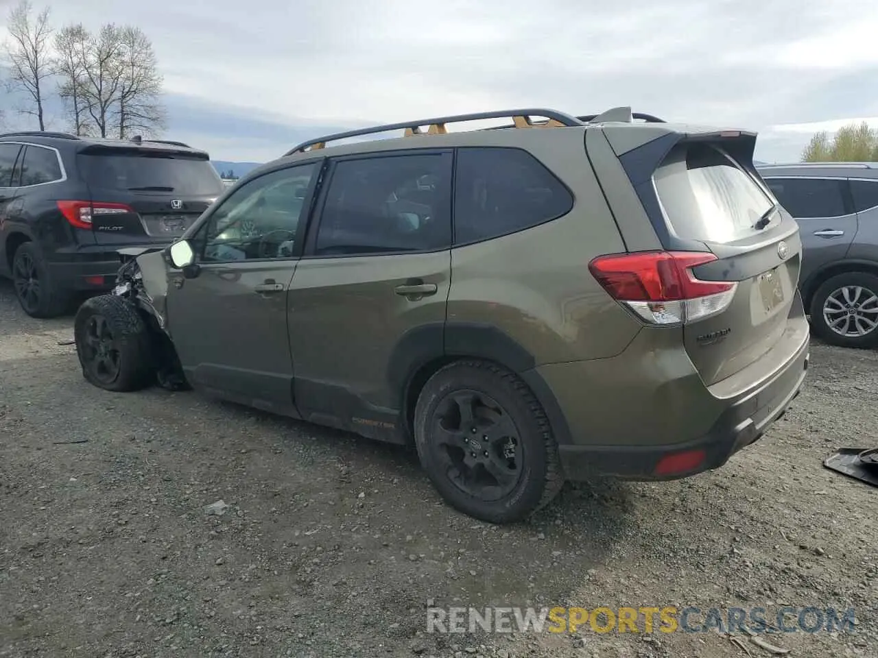2 fotografías del automóvil dañado JF2SKAMC6PH438886 SUBARU FORESTER 2023