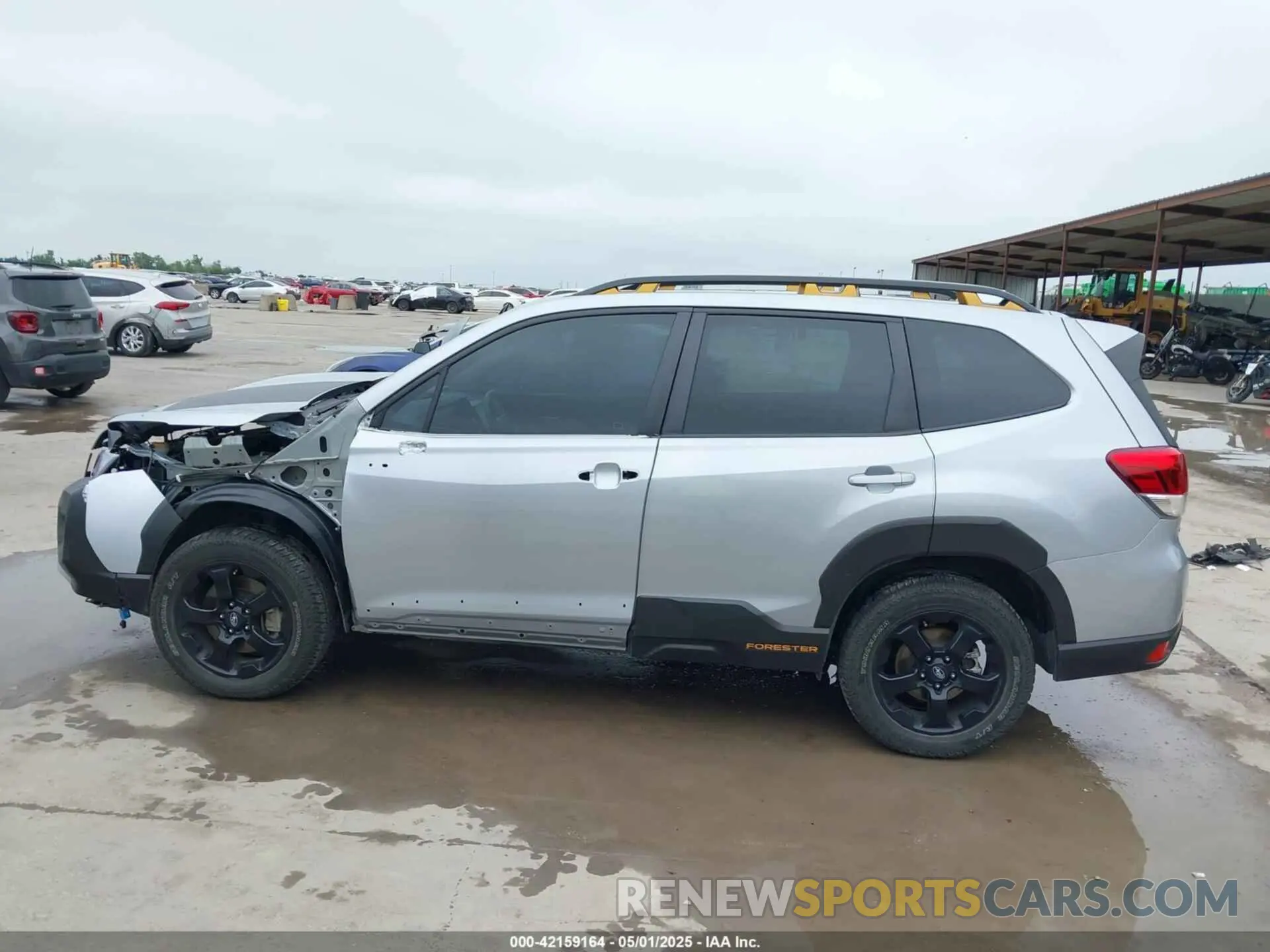 15 fotografías del automóvil dañado JF2SKAMC8PH410507 SUBARU FORESTER 2023