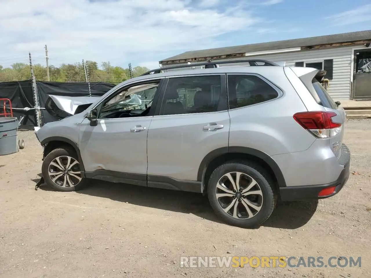 2 fotografías del automóvil dañado JF2SKANC9PH475199 SUBARU FORESTER 2023