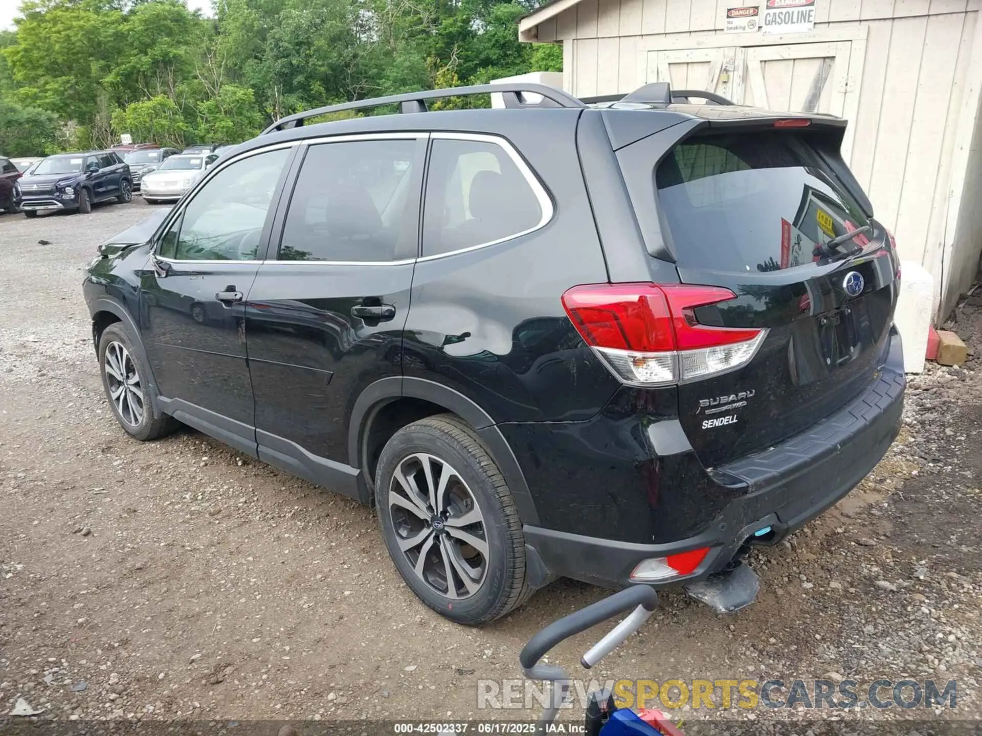 3 fotografías del automóvil dañado JF2SKAPC0PH517420 SUBARU FORESTER 2023