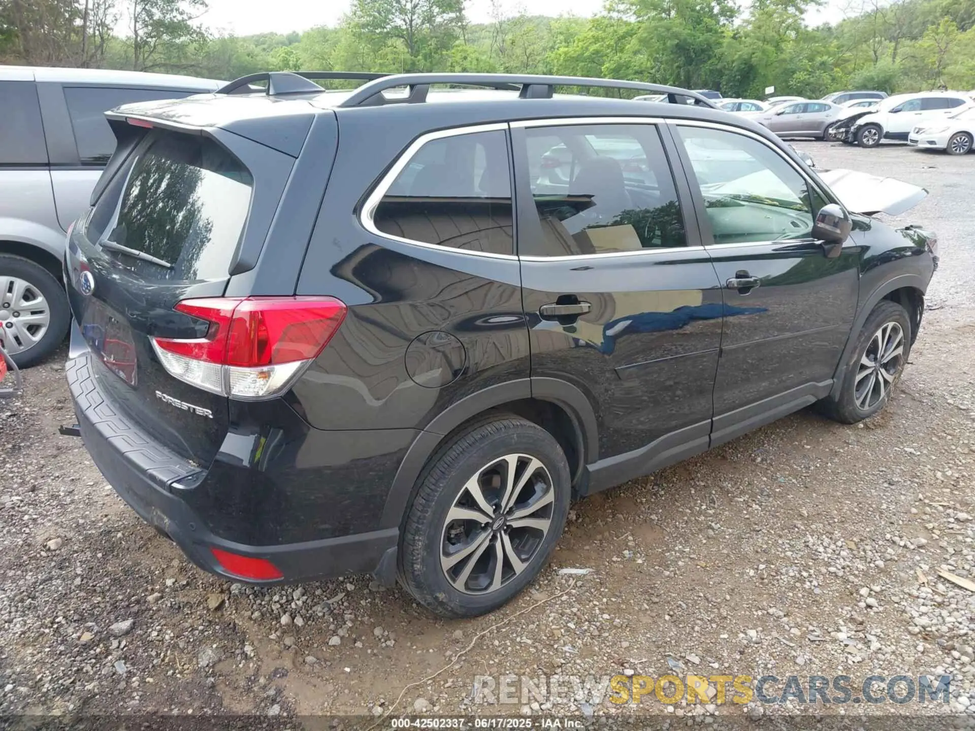 4 fotografías del automóvil dañado JF2SKAPC0PH517420 SUBARU FORESTER 2023