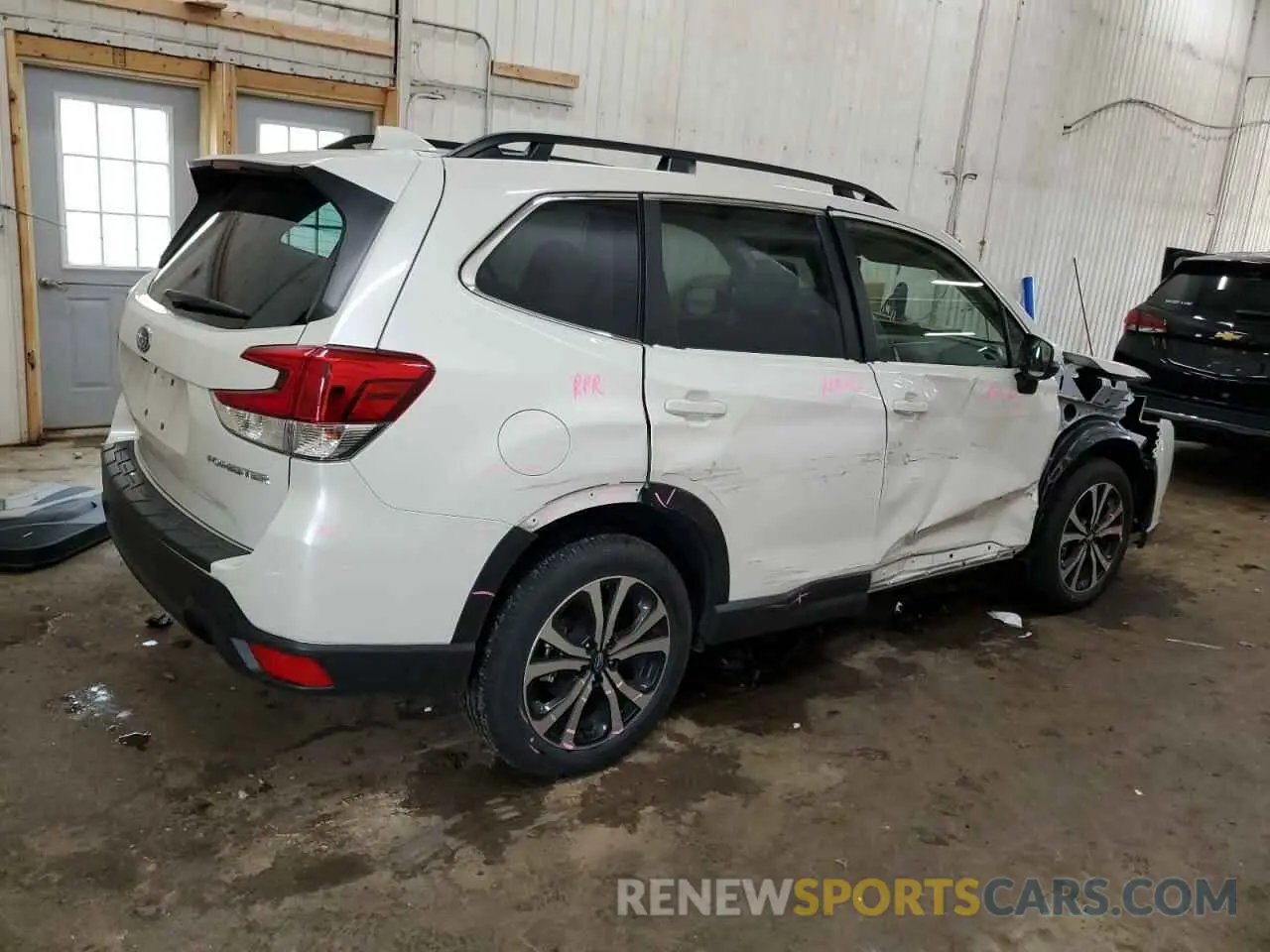 3 fotografías del automóvil dañado JF2SKAPC1PH484329 SUBARU FORESTER 2023