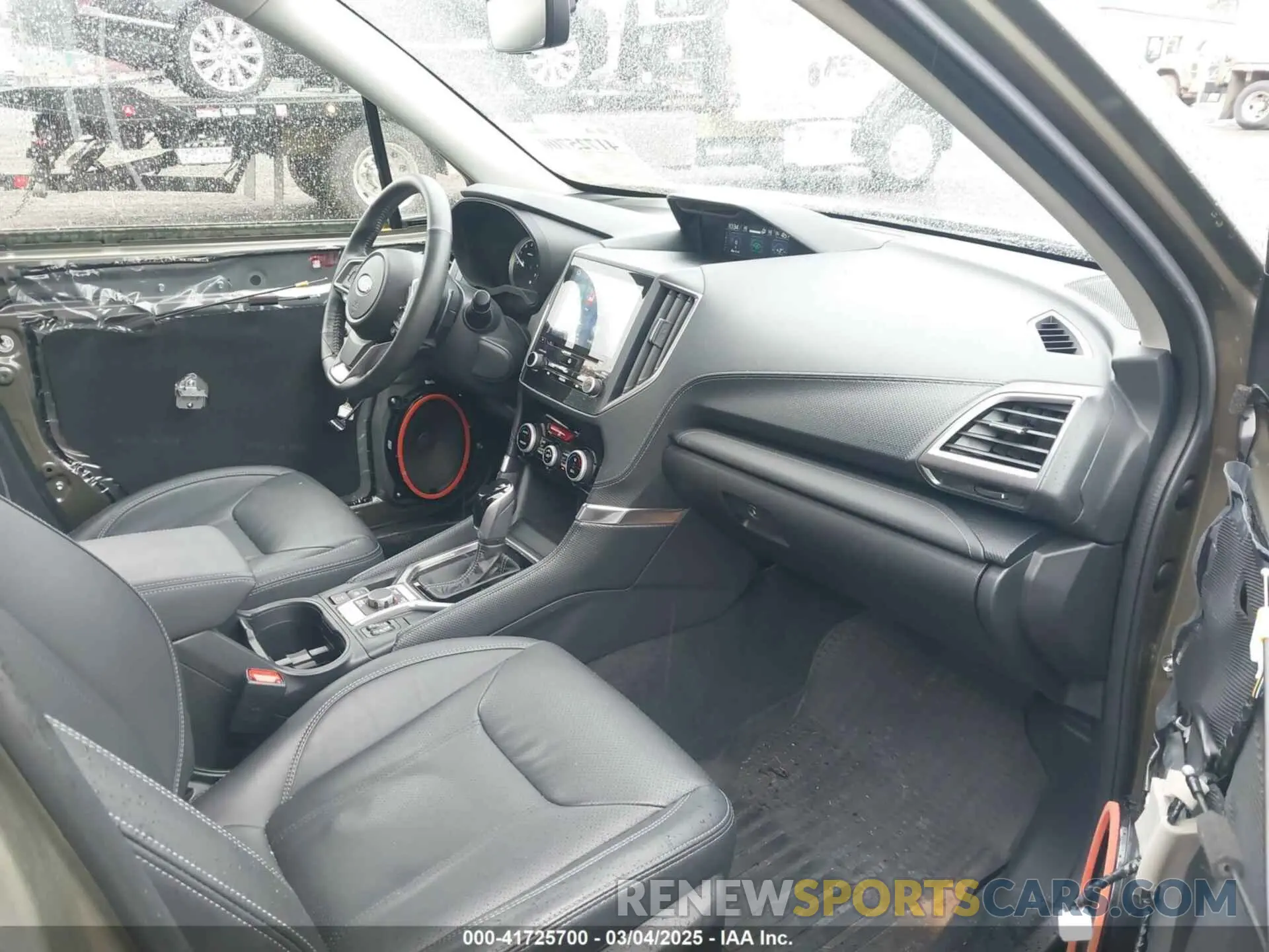 5 fotografías del automóvil dañado JF2SKARC1PH495490 SUBARU FORESTER 2023