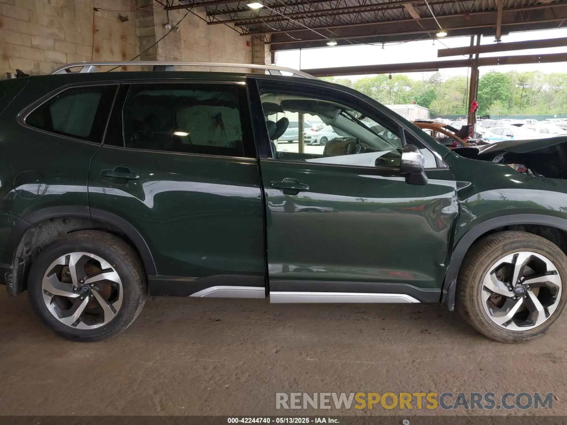 14 fotografías del automóvil dañado JF2SKARC3PH461907 SUBARU FORESTER 2023